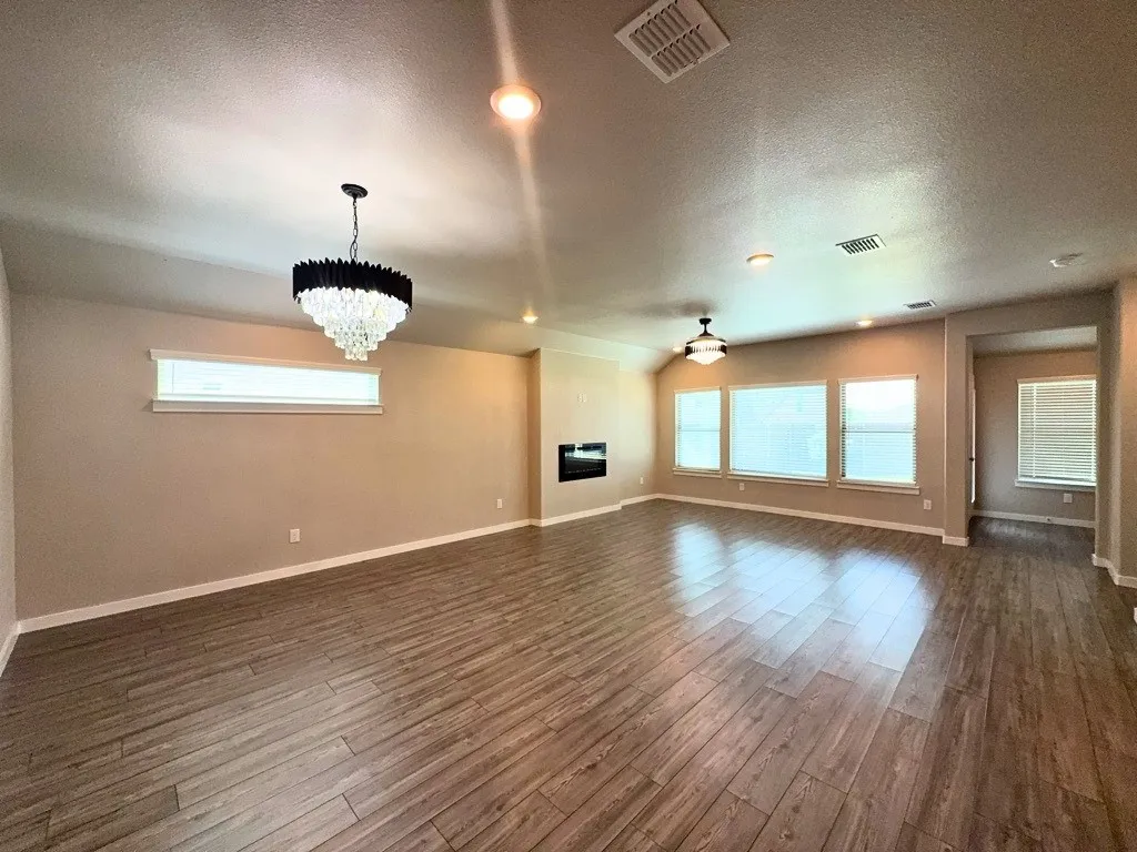 Single Family Residence For Rent in Tarrant County , 2508 Shakopee Street, Fort Worth, Texas 76179, 4 Bedroom, 2 Bathroom, 2 Garage spaces, 2,158 Sqft, built in 2021, mls#21333713, Real Estate Agent in Fort Worth, Homes For Rent in Tarrant county, Homes For Rent in Fort Worth, Realtor in Fort Worth Texas, Real Estate Brokerage Independent Realty Texas, Luminita Cordes Realtor