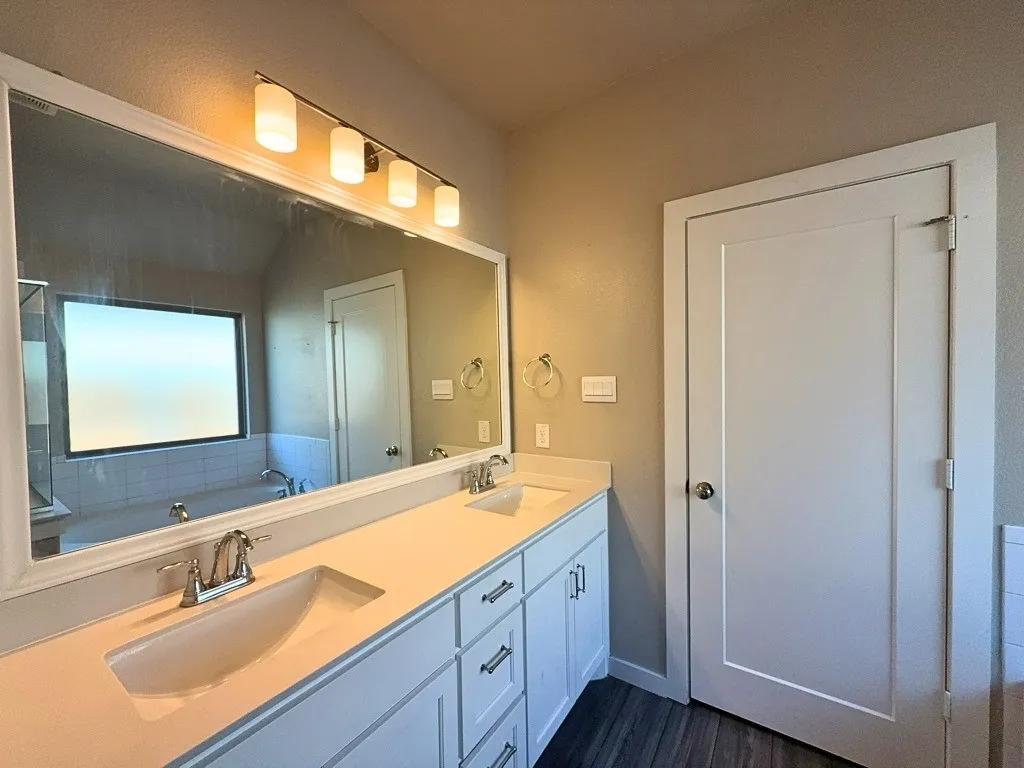 Single Family Residence For Rent in Tarrant County , 2508 Shakopee Street, Fort Worth, Texas 76179, 4 Bedroom, 2 Bathroom, 2 Garage spaces, 2,158 Sqft, built in 2021, mls#21333713, Real Estate Agent in Fort Worth, Homes For Rent in Tarrant county, Homes For Rent in Fort Worth, Realtor in Fort Worth Texas, Real Estate Brokerage Independent Realty Texas, Luminita Cordes Realtor