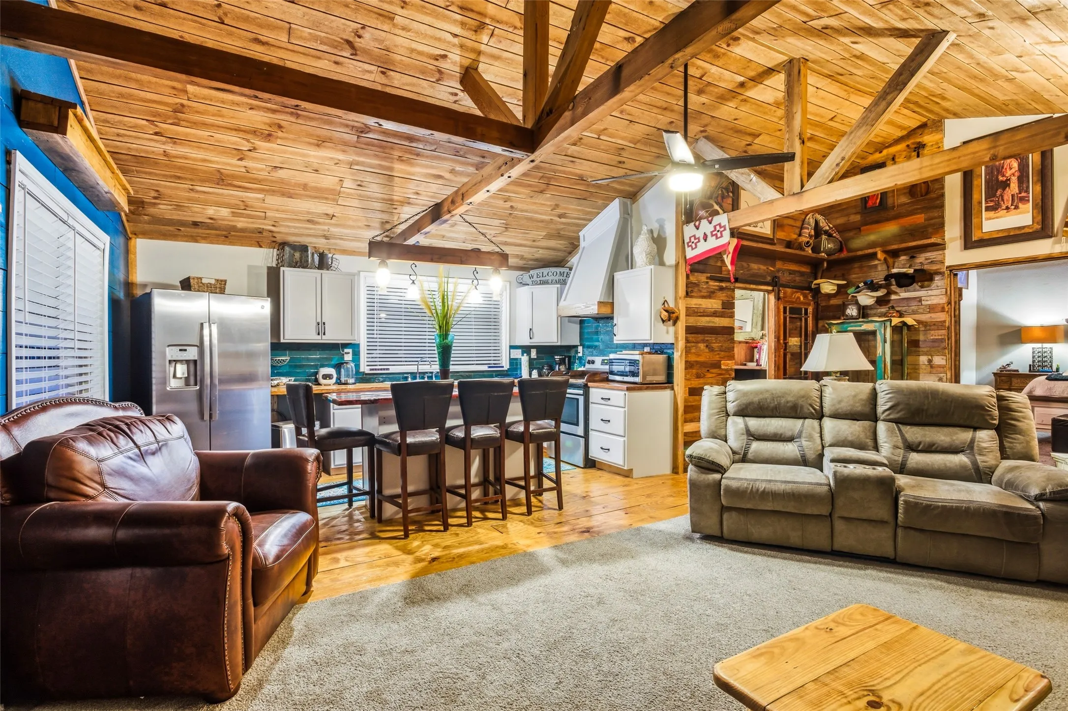 Single Family Residence For Sale in Wise County , 241 County Road 3689, Paradise, Texas 76073, 4 Bedroom, 2 Bathroom, Garage spaces, 2,410 Sqft, built in 1987, Price $514,900, mls#21334389, Real Estate Agent in Paradise, Homes For Sale in Wise county, Homes For Sale in Paradise, Realtor in Paradise Texas, Real Estate Brokerage Independent Realty Texas, Luminita Cordes Realtor