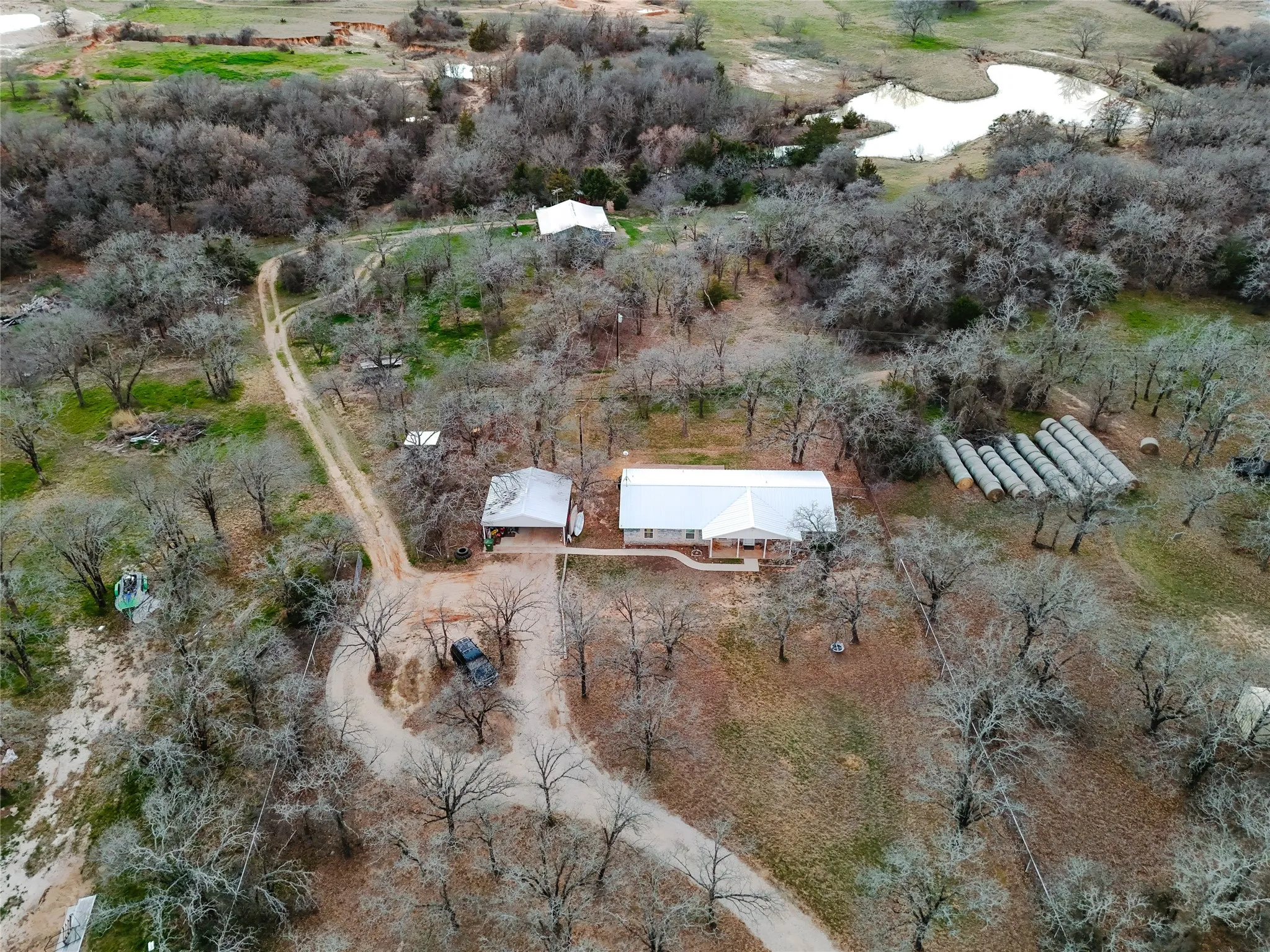 Single Family Residence For Sale in Wise County , 241 County Road 3689, Paradise, Texas 76073, 4 Bedroom, 2 Bathroom, Garage spaces, 2,410 Sqft, built in 1987, Price $514,900, mls#21334389, Real Estate Agent in Paradise, Homes For Sale in Wise county, Homes For Sale in Paradise, Realtor in Paradise Texas, Real Estate Brokerage Independent Realty Texas, Luminita Cordes Realtor