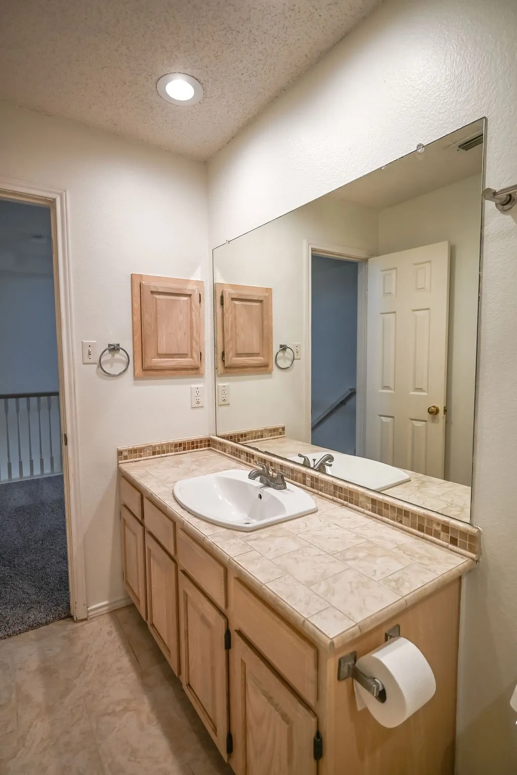 Single Family Residence For Rent in Denton County , 2100 Newport Drive, Flower Mound, Texas 75028, 3 Bedroom, 3 Bathroom, 2 Garage spaces, 2,410 Sqft, built in 1993, mls#21334391, Real Estate Agent in Flower Mound, Homes For Rent in Denton county, Homes For Rent in Flower Mound, Realtor in Flower Mound Texas, Real Estate Brokerage Independent Realty Texas, Luminita Cordes Realtor