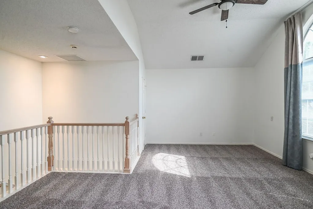 Single Family Residence For Rent in Denton County , 2100 Newport Drive, Flower Mound, Texas 75028, 3 Bedroom, 3 Bathroom, 2 Garage spaces, 2,410 Sqft, built in 1993, mls#21334391, Real Estate Agent in Flower Mound, Homes For Rent in Denton county, Homes For Rent in Flower Mound, Realtor in Flower Mound Texas, Real Estate Brokerage Independent Realty Texas, Luminita Cordes Realtor