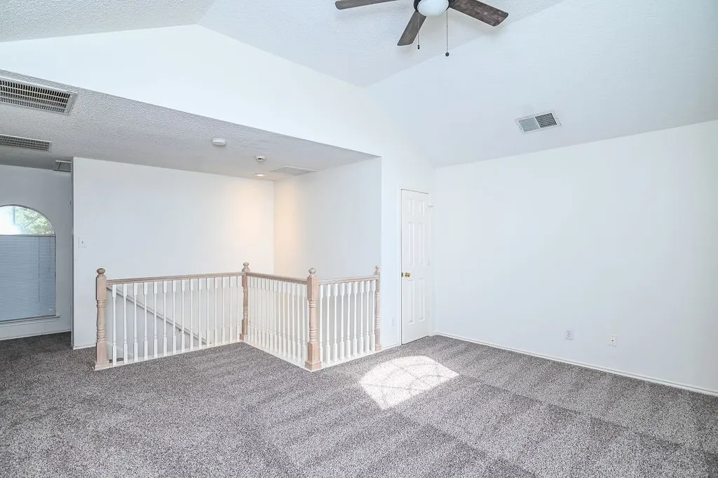 Single Family Residence For Rent in Denton County , 2100 Newport Drive, Flower Mound, Texas 75028, 3 Bedroom, 3 Bathroom, 2 Garage spaces, 2,410 Sqft, built in 1993, mls#21334391, Real Estate Agent in Flower Mound, Homes For Rent in Denton county, Homes For Rent in Flower Mound, Realtor in Flower Mound Texas, Real Estate Brokerage Independent Realty Texas, Luminita Cordes Realtor