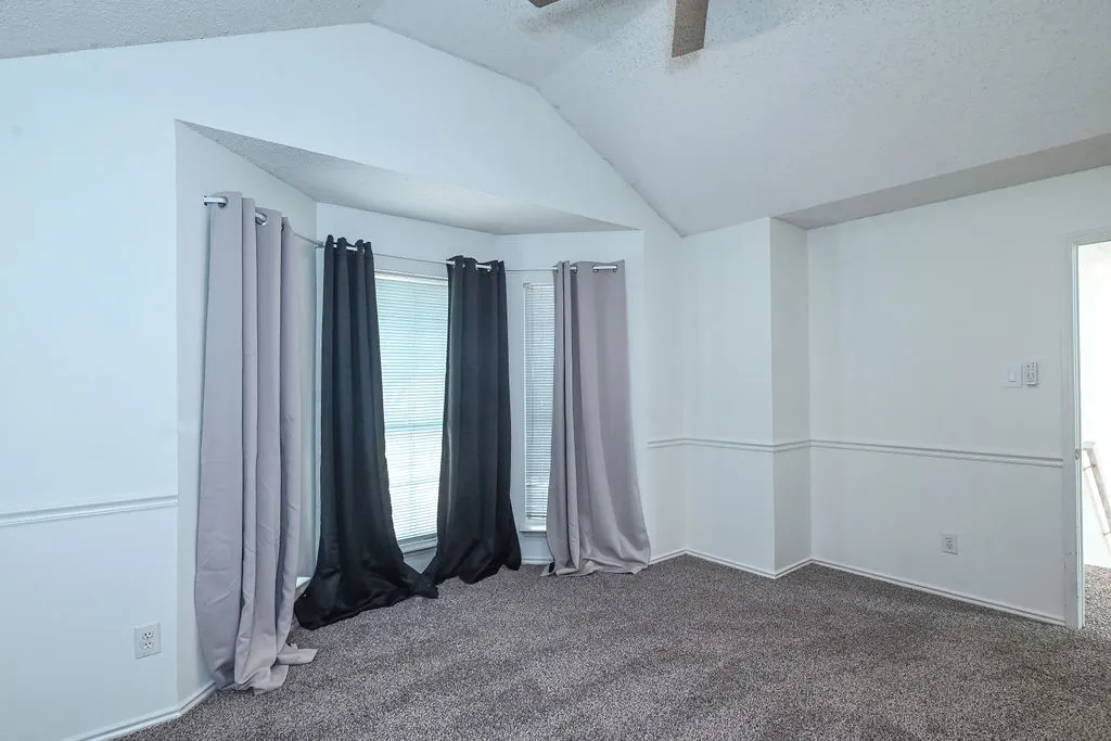 Single Family Residence For Rent in Denton County , 2100 Newport Drive, Flower Mound, Texas 75028, 3 Bedroom, 3 Bathroom, 2 Garage spaces, 2,410 Sqft, built in 1993, mls#21334391, Real Estate Agent in Flower Mound, Homes For Rent in Denton county, Homes For Rent in Flower Mound, Realtor in Flower Mound Texas, Real Estate Brokerage Independent Realty Texas, Luminita Cordes Realtor