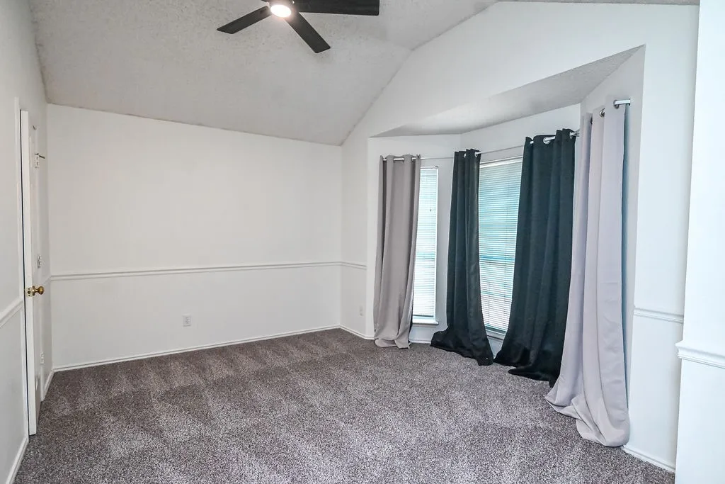 Single Family Residence For Rent in Denton County , 2100 Newport Drive, Flower Mound, Texas 75028, 3 Bedroom, 3 Bathroom, 2 Garage spaces, 2,410 Sqft, built in 1993, mls#21334391, Real Estate Agent in Flower Mound, Homes For Rent in Denton county, Homes For Rent in Flower Mound, Realtor in Flower Mound Texas, Real Estate Brokerage Independent Realty Texas, Luminita Cordes Realtor