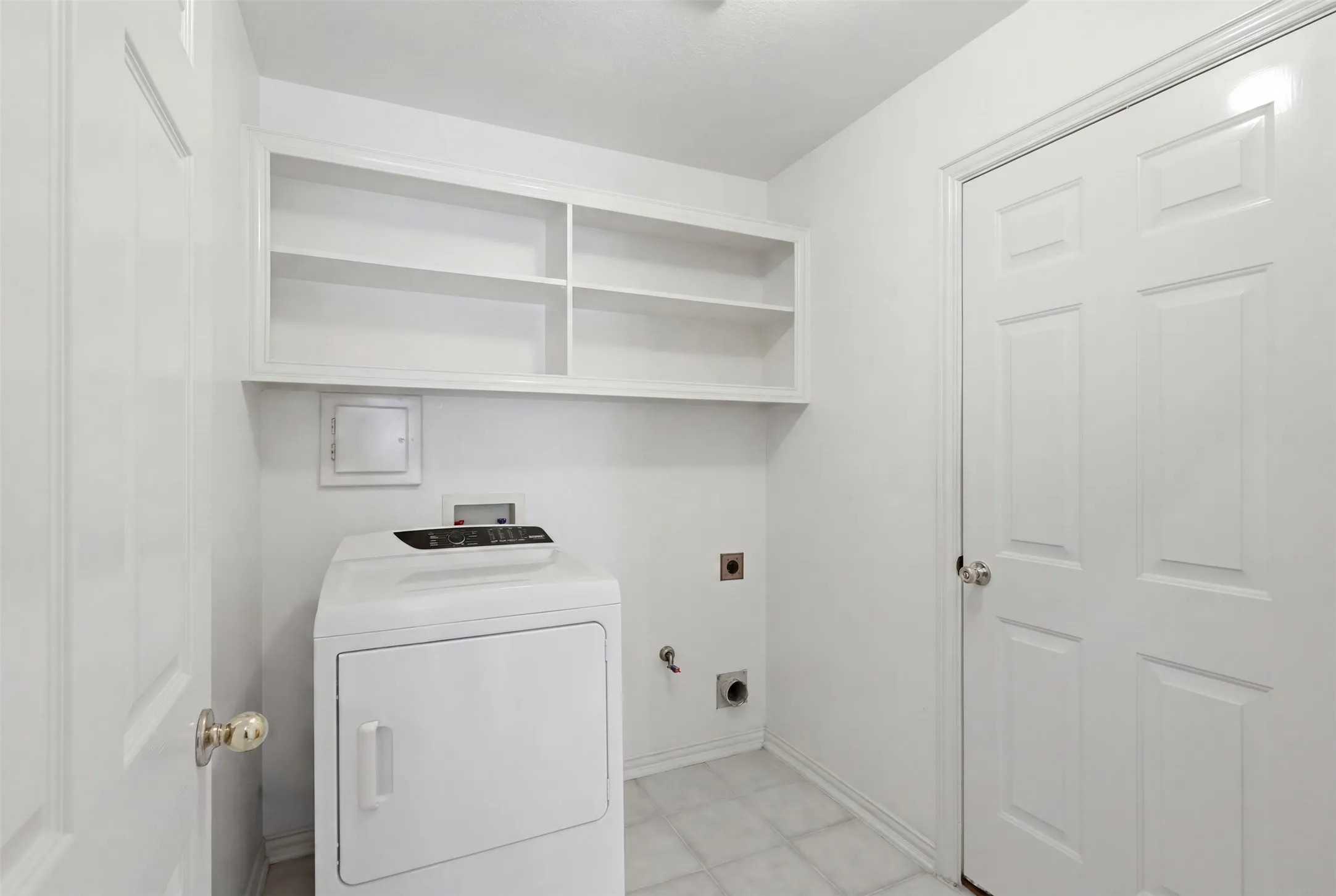 Single Family Residence For Sale in Dallas County , 3405 Westshore Drive, Rowlett, Texas 75088, 3 Bedroom, 3 Bathroom, 2 Garage spaces, 2,475 Sqft, built in 1994, mls#21332109, Real Estate Agent in Rowlett, Homes For Sale in Dallas county, Homes For Sale in Rowlett, Realtor in Rowlett Texas, Real Estate Brokerage Independent Realty Texas, Luminita Cordes Realtor