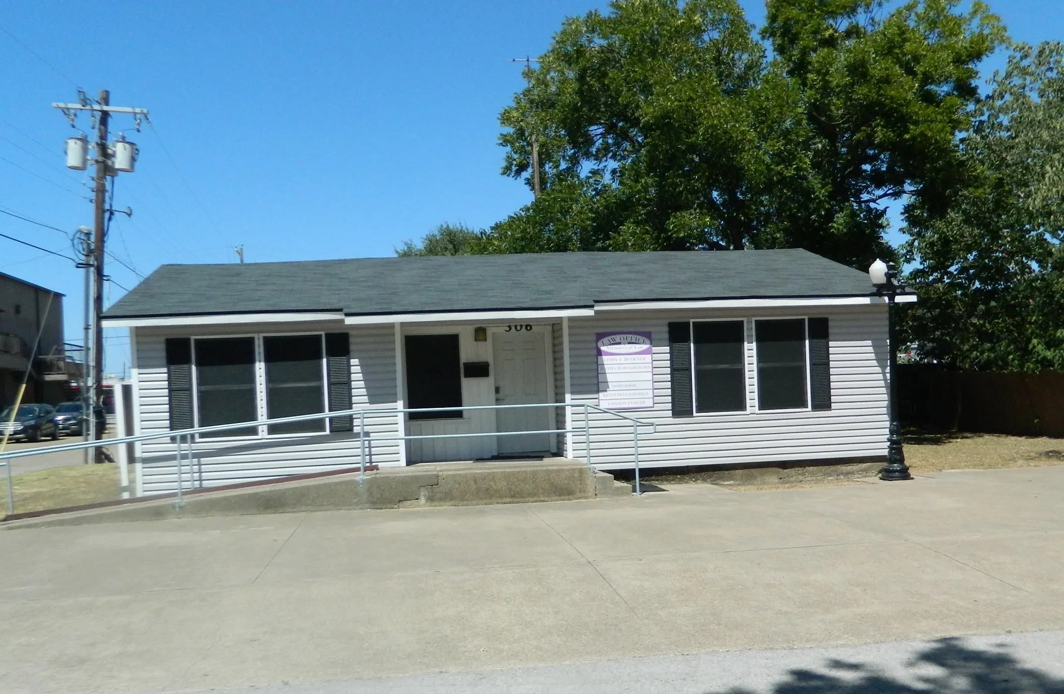 Business For Sale in Ellis County , 306 W 6th Street, Waxahachie, Texas 75165, 0, 0, Garage spaces, 0 Sqft, built in 1950, mls#21330000, Real Estate Agent in Waxahachie, Homes For Sale in Ellis county, Homes For Sale in Waxahachie, Realtor in Waxahachie Texas, Real Estate Brokerage Independent Realty Texas, Luminita Cordes Realtor