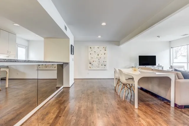 Condominium For Rent in Dallas County , 4122 Travis Street 2, Dallas, Texas 75204, 2 Bedrooms, 3 Bathrooms, Garage spaces, 1,293 Sqft, built in 1997, Price $3,100, mls#21334398, Real Estate Agent in Dallas, Homes For Rent in Dallas county, Homes For Rent in Dallas, Realtor in Dallas Texas, Real Estate Brokerage Independent Realty Texas, Luminita Cordes Realtor