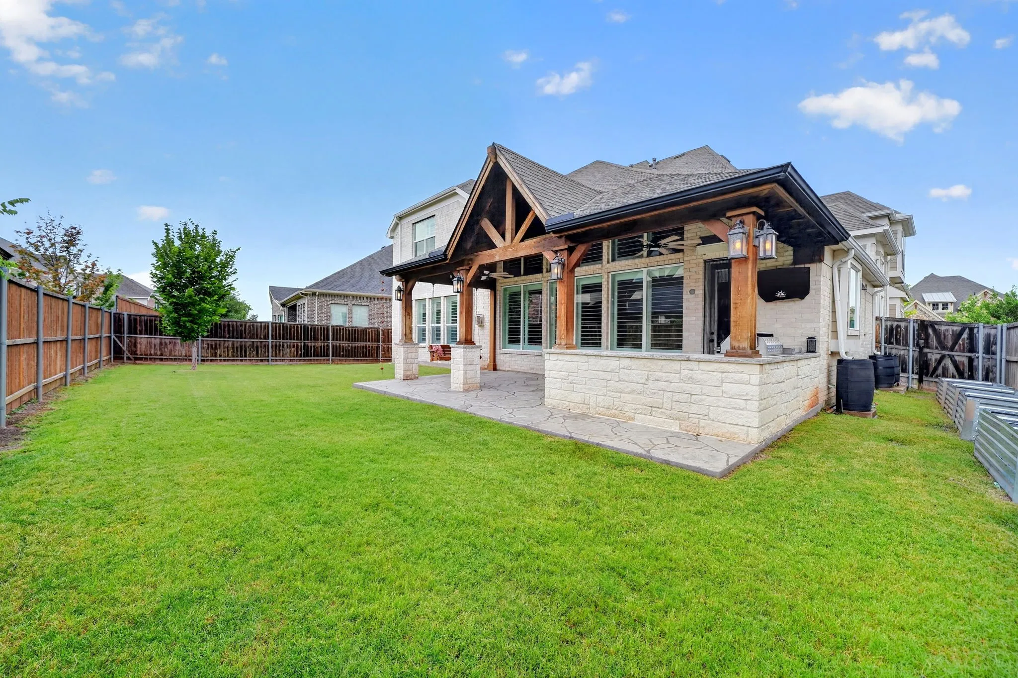 Single Family Residence For Sale in Dallas County , 208 Lenten Rose Drive, Wylie, Texas 75098, 6 Bedroom, 4 Bathroom, 3 Garage spaces, 4,043 Sqft, built in 2022, mls#21333803, Real Estate Agent in Wylie, Homes For Sale in Dallas county, Homes For Sale in Wylie, Realtor in Wylie Texas, Real Estate Brokerage Independent Realty Texas, Luminita Cordes Realtor