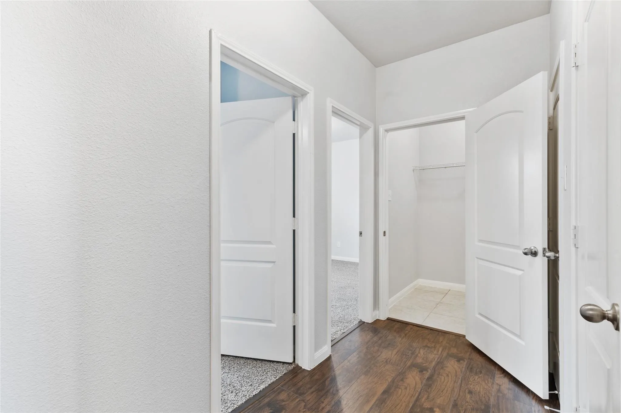 Single Family Residence For Rent in Tarrant County , 6041 Spring Ranch Drive, Fort Worth, Texas 76179, 3 Bedroom, 2 Bathroom, 2 Garage spaces, 1,597 Sqft, built in 2018, mls#21334410, Real Estate Agent in Fort Worth, Homes For Rent in Tarrant county, Homes For Rent in Fort Worth, Realtor in Fort Worth Texas, Real Estate Brokerage Independent Realty Texas, Luminita Cordes Realtor