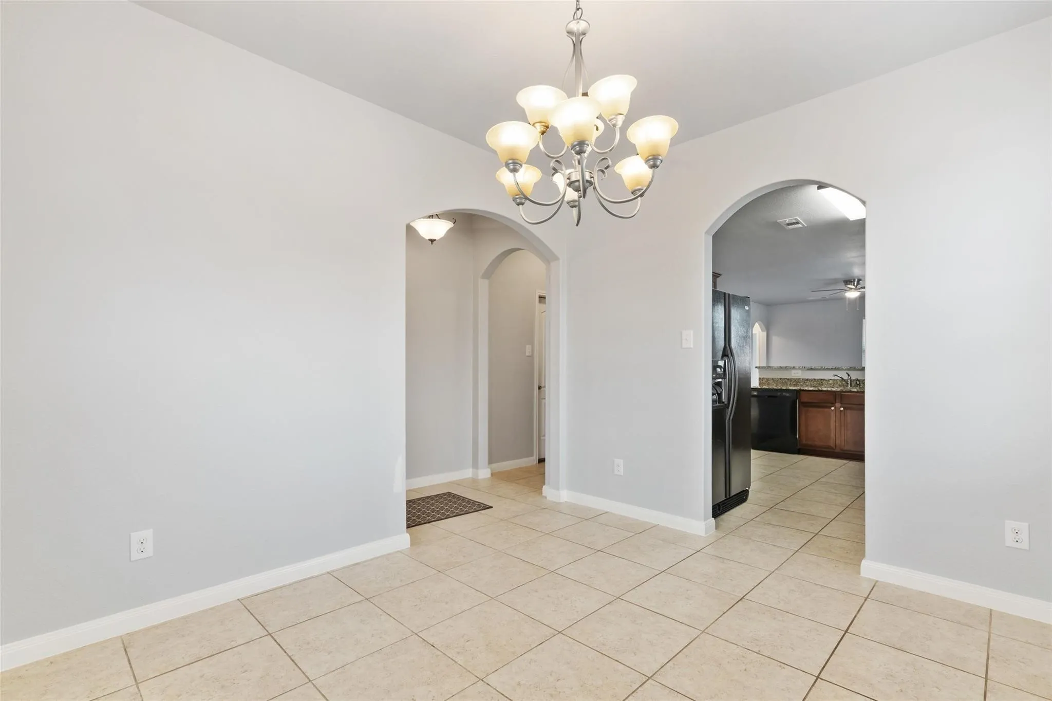 Single Family Residence For Rent in Tarrant County , 6041 Spring Ranch Drive, Fort Worth, Texas 76179, 3 Bedroom, 2 Bathroom, 2 Garage spaces, 1,597 Sqft, built in 2018, mls#21334410, Real Estate Agent in Fort Worth, Homes For Rent in Tarrant county, Homes For Rent in Fort Worth, Realtor in Fort Worth Texas, Real Estate Brokerage Independent Realty Texas, Luminita Cordes Realtor