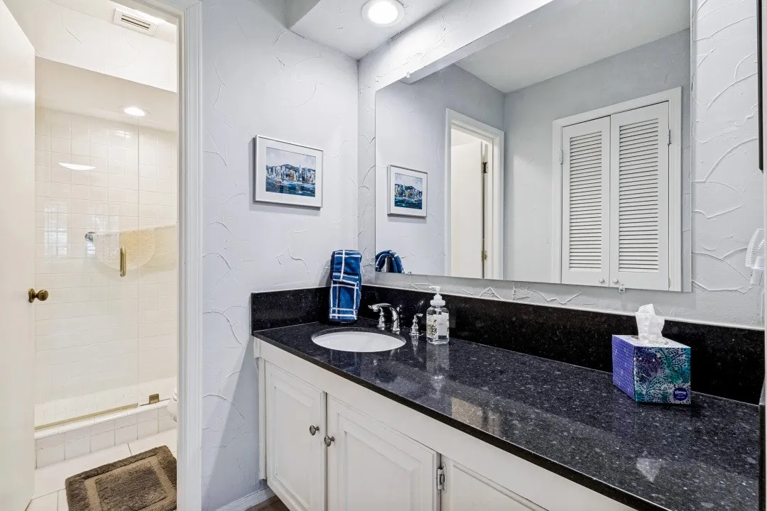 Condominium For Sale in Dallas County , 12625 Breckenridge Drive 199, Dallas, Texas 75230, 2 Bedroom, 2 Bathroom, Garage spaces, 1,748 Sqft, built in 1974, mls#21326312, Real Estate Agent in Dallas, Homes For Sale in Dallas county, Homes For Sale in Dallas, Realtor in Dallas Texas, Real Estate Brokerage Independent Realty Texas, Luminita Cordes Realtor