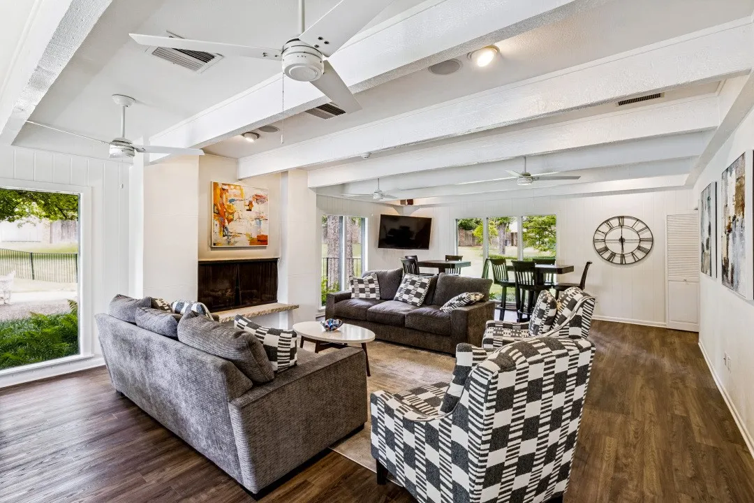 Condominium For Sale in Dallas County , 12625 Breckenridge Drive 199, Dallas, Texas 75230, 2 Bedroom, 2 Bathroom, Garage spaces, 1,748 Sqft, built in 1974, mls#21326312, Real Estate Agent in Dallas, Homes For Sale in Dallas county, Homes For Sale in Dallas, Realtor in Dallas Texas, Real Estate Brokerage Independent Realty Texas, Luminita Cordes Realtor