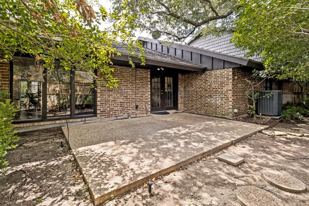 Condominium For Sale in Dallas County , 12625 Breckenridge Drive 199, Dallas, Texas 75230, 2 Bedroom, 2 Bathroom, Garage spaces, 1,748 Sqft, built in 1974, mls#21326312, Real Estate Agent in Dallas, Homes For Sale in Dallas county, Homes For Sale in Dallas, Realtor in Dallas Texas, Real Estate Brokerage Independent Realty Texas, Luminita Cordes Realtor