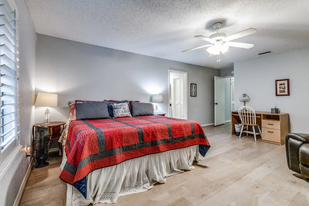 Condominium For Sale in Dallas County , 12625 Breckenridge Drive 199, Dallas, Texas 75230, 2 Bedroom, 2 Bathroom, Garage spaces, 1,748 Sqft, built in 1974, mls#21326312, Real Estate Agent in Dallas, Homes For Sale in Dallas county, Homes For Sale in Dallas, Realtor in Dallas Texas, Real Estate Brokerage Independent Realty Texas, Luminita Cordes Realtor