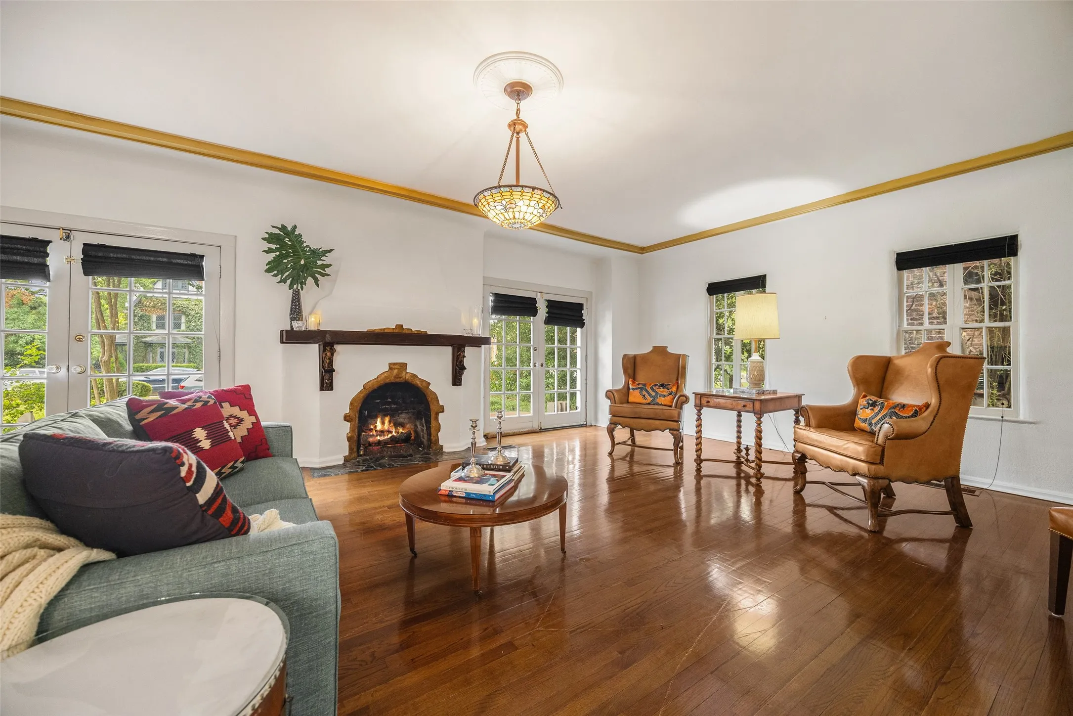 Grand Living with Acoustic Ceiling
