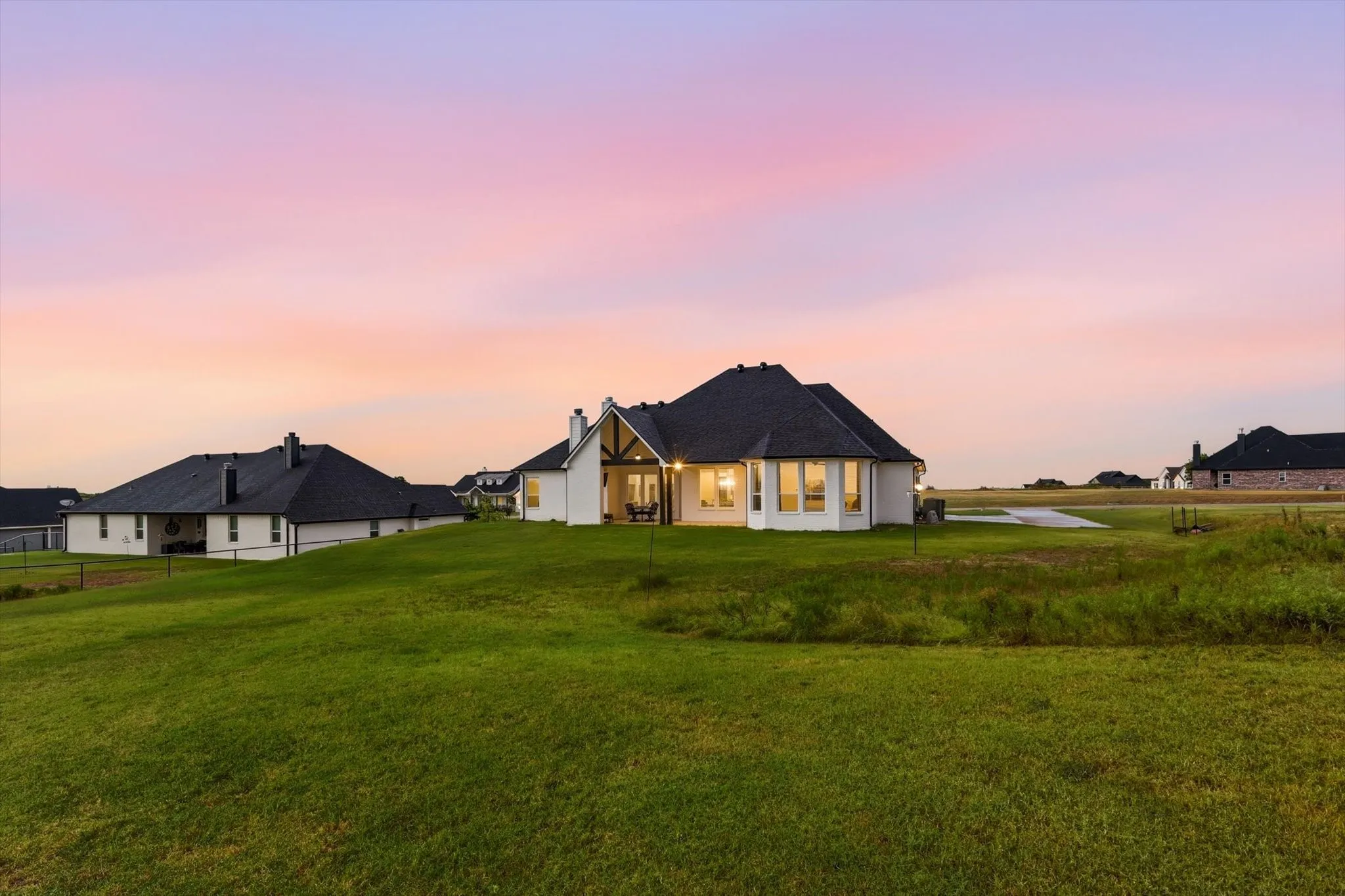 Single Family Residence For Sale in Parker County , 459 Red Bird Drive, Springtown, Texas 76082, 4 Bedroom, 3 Bathroom, 3 Garage spaces, 2,660 Sqft, built in 2022, mls#21332303, Real Estate Agent in Springtown, Homes For Sale in Parker county, Homes For Sale in Springtown, Realtor in Springtown Texas, Real Estate Brokerage Independent Realty Texas, Luminita Cordes Realtor