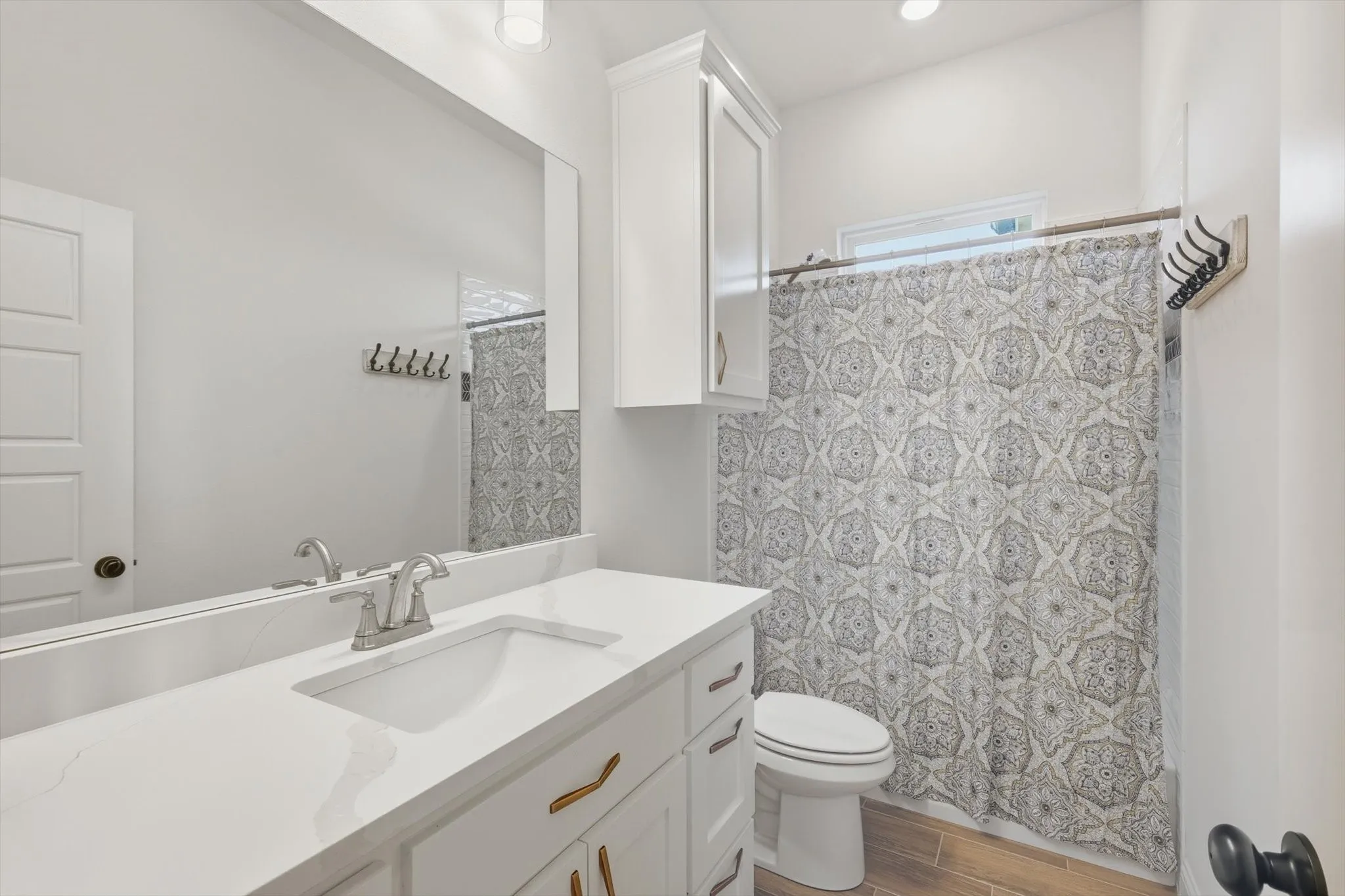 Single Family Residence For Sale in Parker County , 459 Red Bird Drive, Springtown, Texas 76082, 4 Bedroom, 3 Bathroom, 3 Garage spaces, 2,660 Sqft, built in 2022, mls#21332303, Real Estate Agent in Springtown, Homes For Sale in Parker county, Homes For Sale in Springtown, Realtor in Springtown Texas, Real Estate Brokerage Independent Realty Texas, Luminita Cordes Realtor