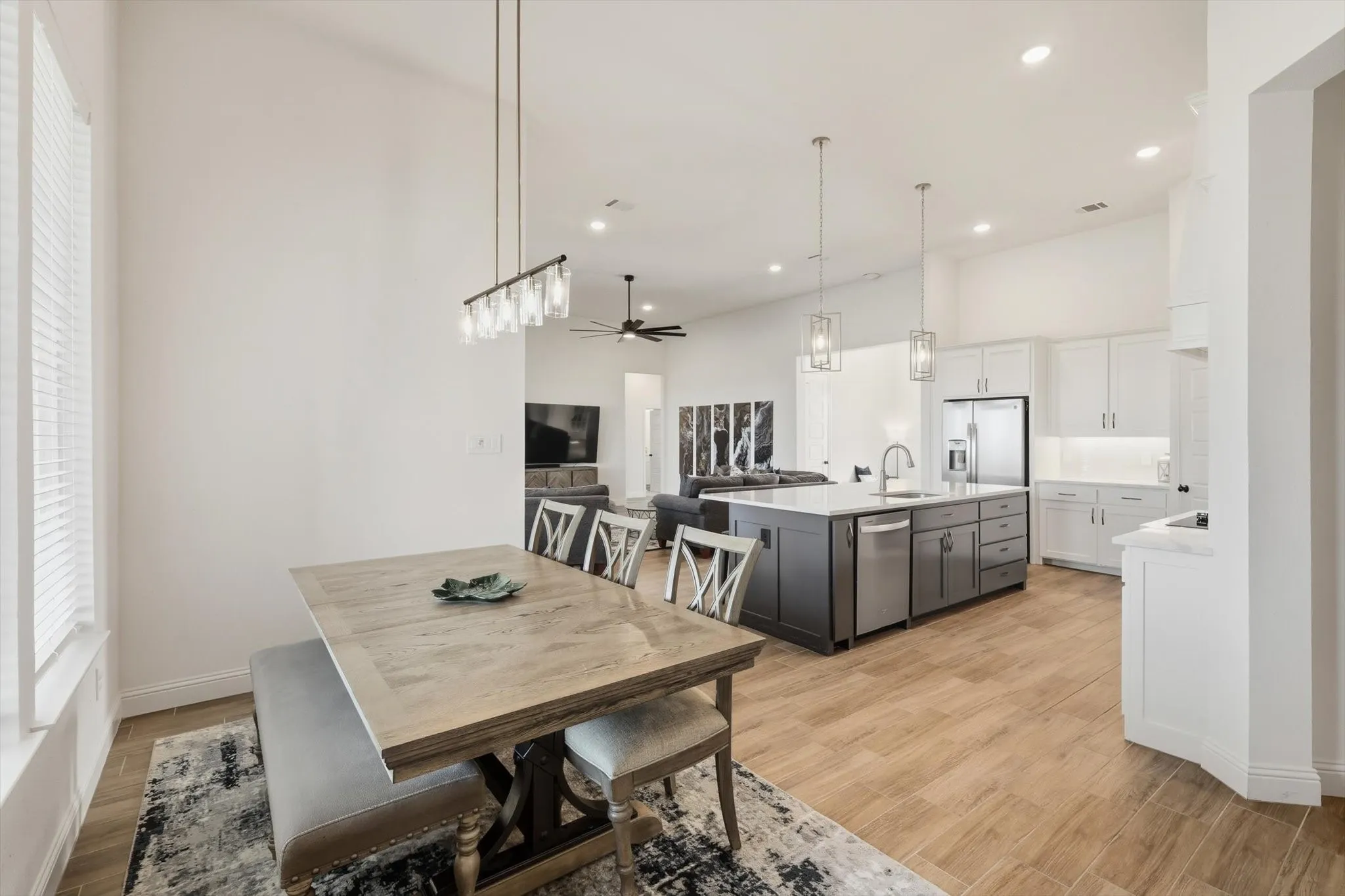 Single Family Residence For Sale in Parker County , 459 Red Bird Drive, Springtown, Texas 76082, 4 Bedroom, 3 Bathroom, 3 Garage spaces, 2,660 Sqft, built in 2022, mls#21332303, Real Estate Agent in Springtown, Homes For Sale in Parker county, Homes For Sale in Springtown, Realtor in Springtown Texas, Real Estate Brokerage Independent Realty Texas, Luminita Cordes Realtor