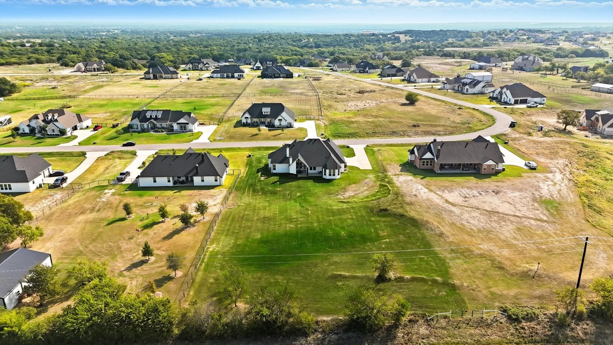 Single Family Residence For Sale in Parker County , 459 Red Bird Drive, Springtown, Texas 76082, 4 Bedroom, 3 Bathroom, 3 Garage spaces, 2,660 Sqft, built in 2022, mls#21332303, Real Estate Agent in Springtown, Homes For Sale in Parker county, Homes For Sale in Springtown, Realtor in Springtown Texas, Real Estate Brokerage Independent Realty Texas, Luminita Cordes Realtor