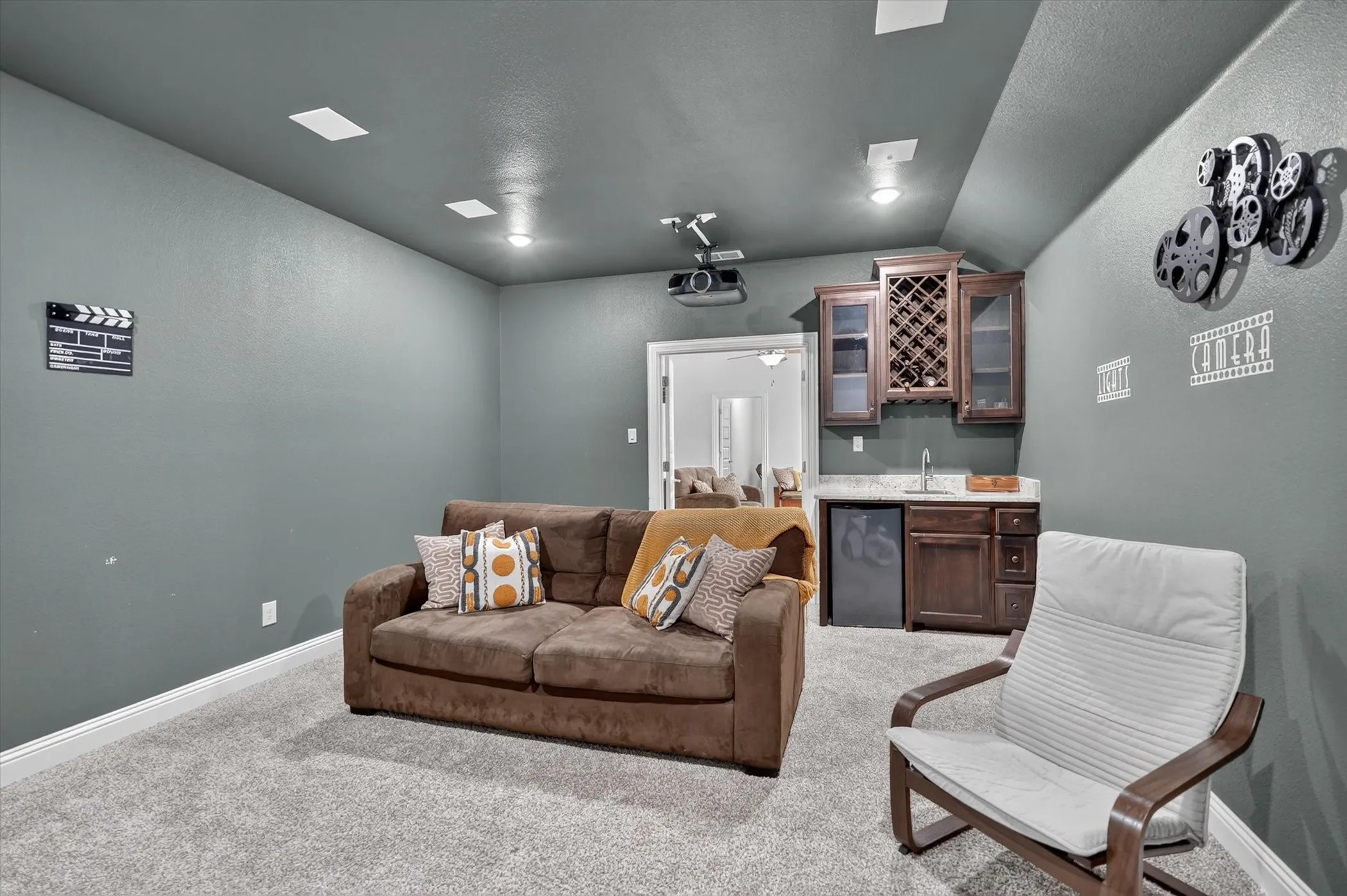Single Family Residence For Sale in Collin County , 13762 Kevin Drive, Frisco, Texas 75035, 6 Bedroom, 4 Bathroom, 2 Garage spaces, 4,013 Sqft, built in 2019, mls#21334353, Real Estate Agent in Frisco, Homes For Sale in Collin county, Homes For Sale in Frisco, Realtor in Frisco Texas, Real Estate Brokerage Independent Realty Texas, Luminita Cordes Realtor