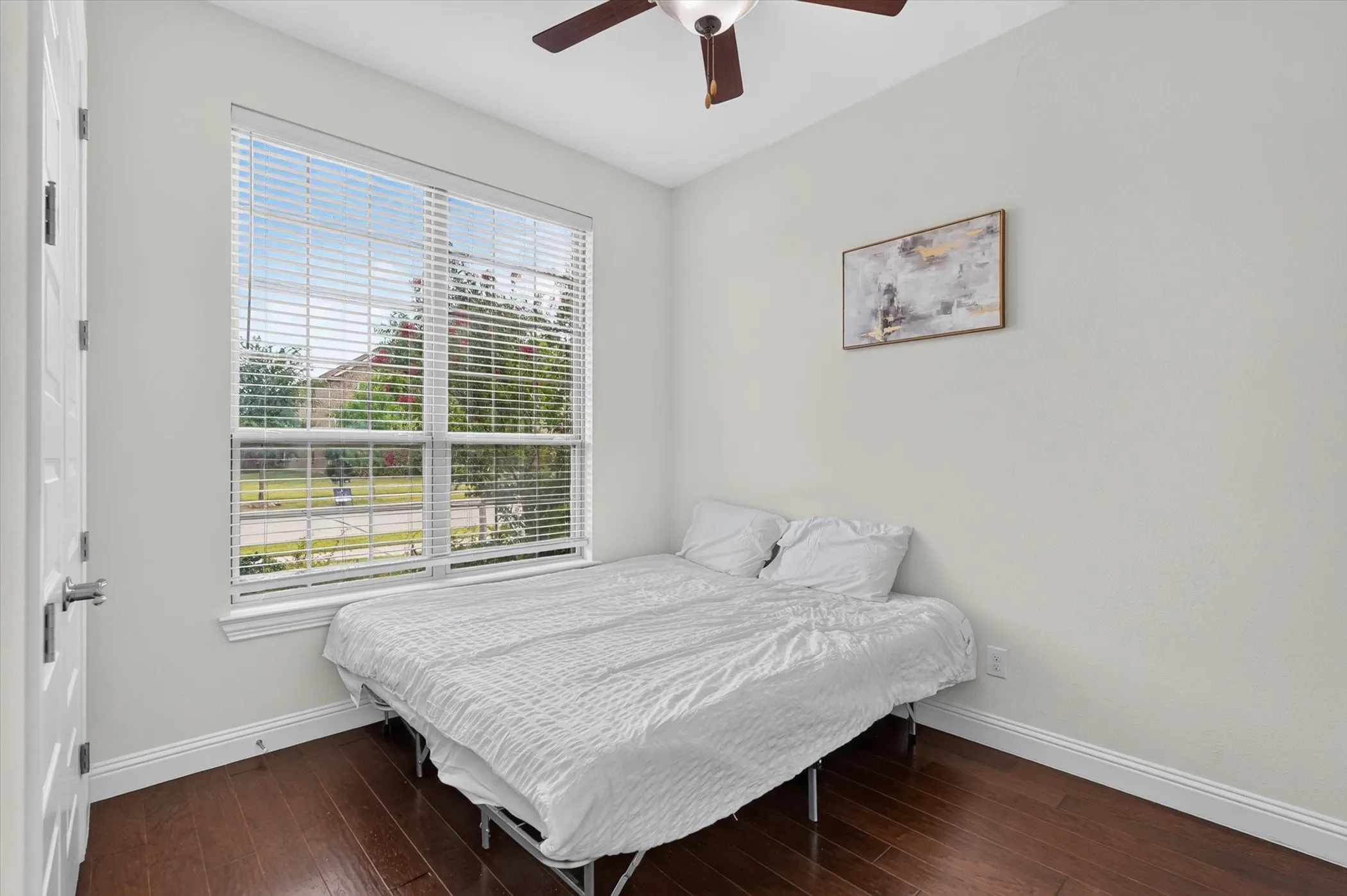2nd bedroom downstair or could be an office