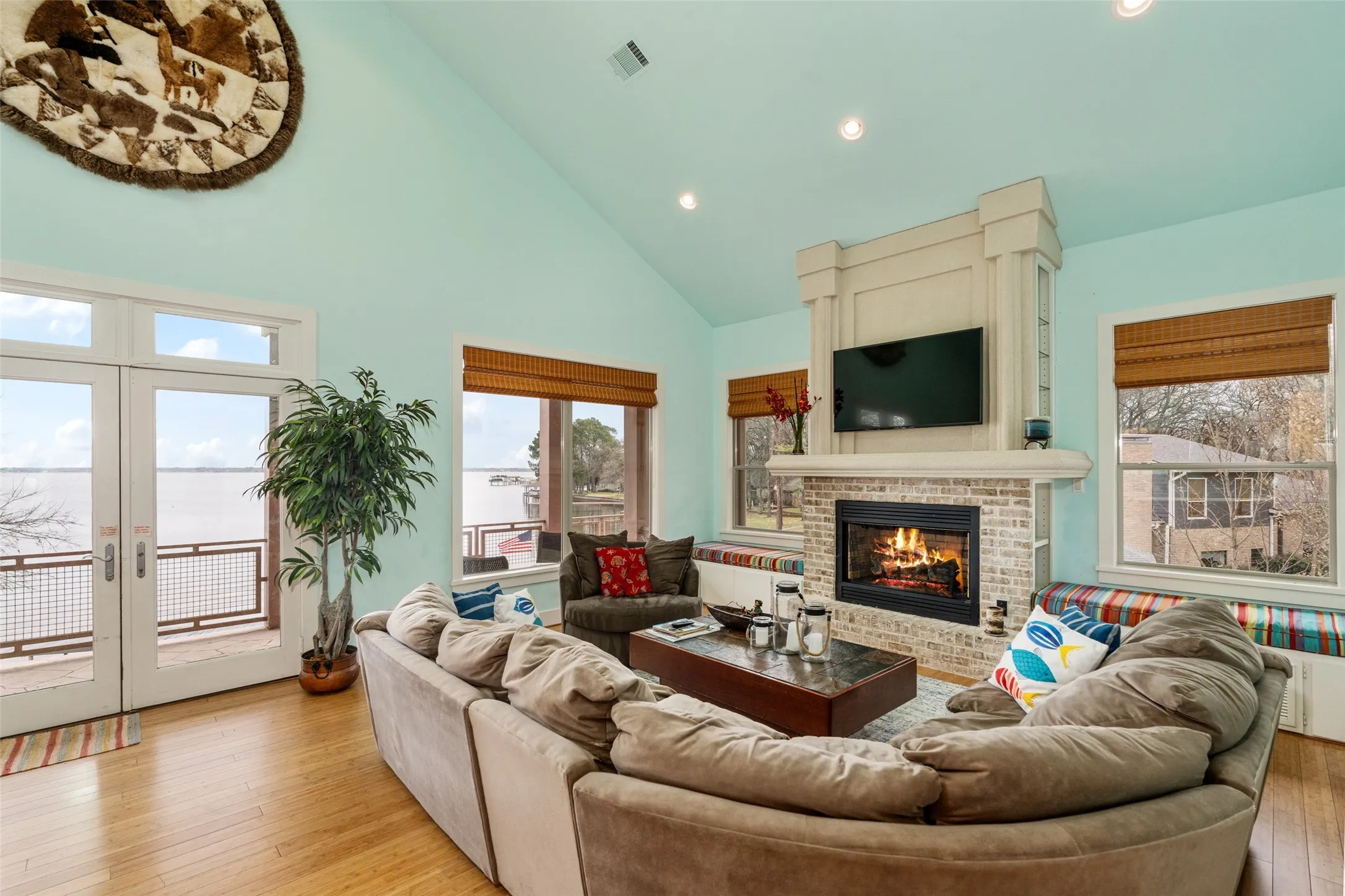 2nd Floor Living Room