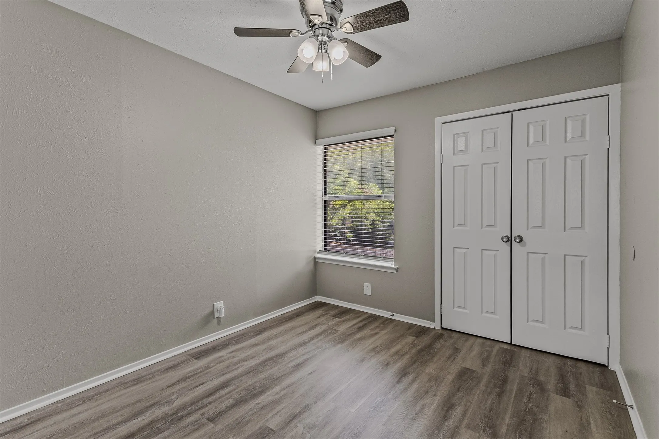 Condominium For Sale in Grayson County , 1905 W Morton Street 11, Denison, Texas 75020, 3 Bedroom, 2 Bathroom, Garage spaces, 1,080 Sqft, built in 1962, mls#21332037, Real Estate Agent in Denison, Homes For Sale in Grayson county, Homes For Sale in Denison, Realtor in Denison Texas, Real Estate Brokerage Independent Realty Texas, Luminita Cordes Realtor