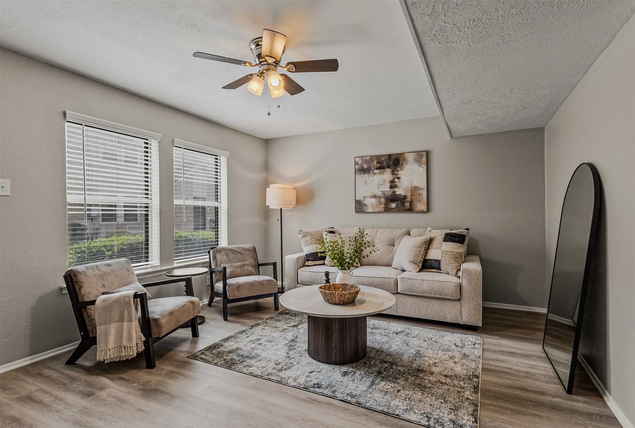 Condominium For Sale in Grayson County , 1905 W Morton Street 11, Denison, Texas 75020, 3 Bedroom, 2 Bathroom, Garage spaces, 1,080 Sqft, built in 1962, mls#21332037, Real Estate Agent in Denison, Homes For Sale in Grayson county, Homes For Sale in Denison, Realtor in Denison Texas, Real Estate Brokerage Independent Realty Texas, Luminita Cordes Realtor
