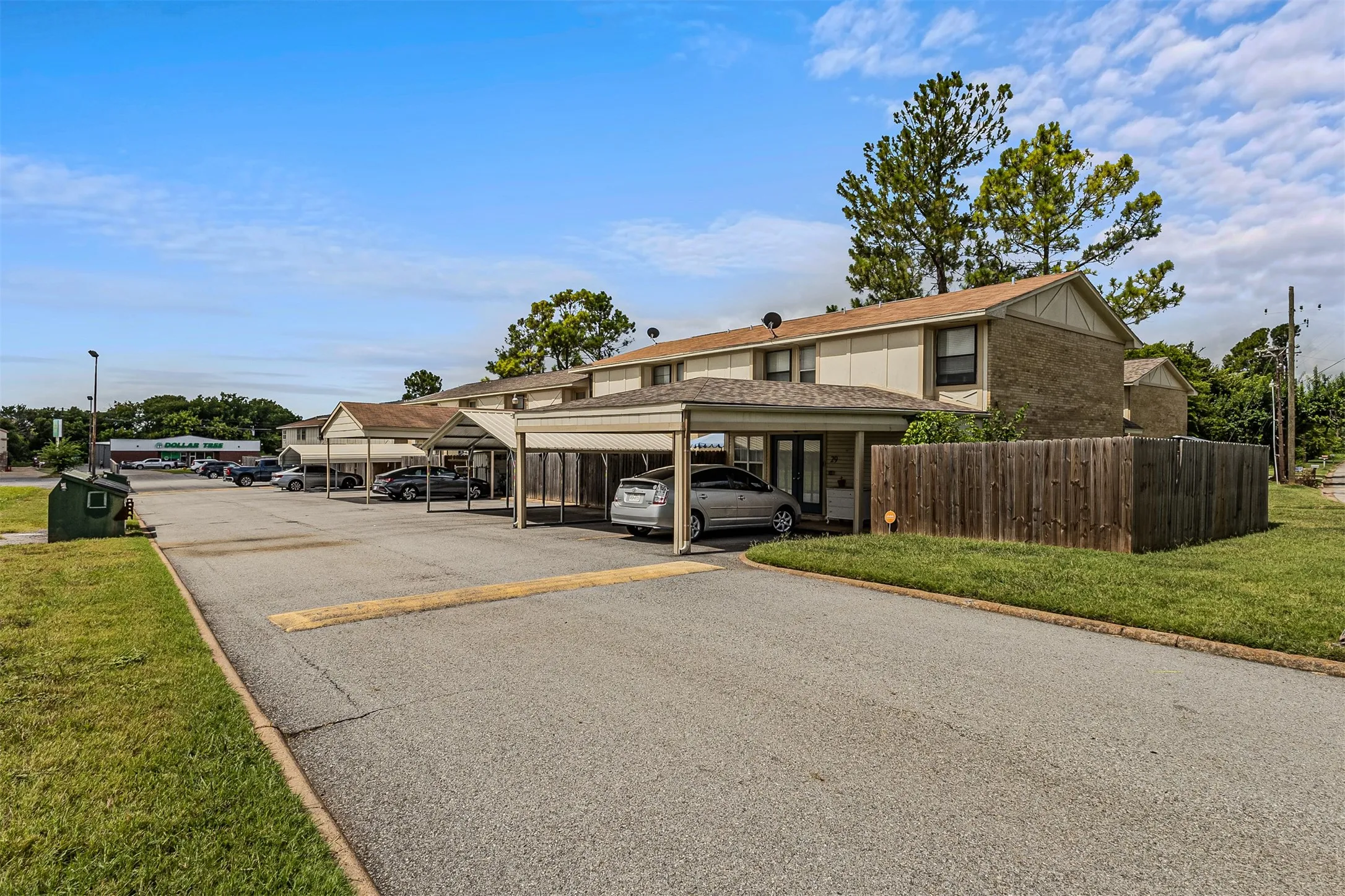 Condominium For Sale in Grayson County , 1905 W Morton Street 11, Denison, Texas 75020, 3 Bedroom, 2 Bathroom, Garage spaces, 1,080 Sqft, built in 1962, mls#21332037, Real Estate Agent in Denison, Homes For Sale in Grayson county, Homes For Sale in Denison, Realtor in Denison Texas, Real Estate Brokerage Independent Realty Texas, Luminita Cordes Realtor