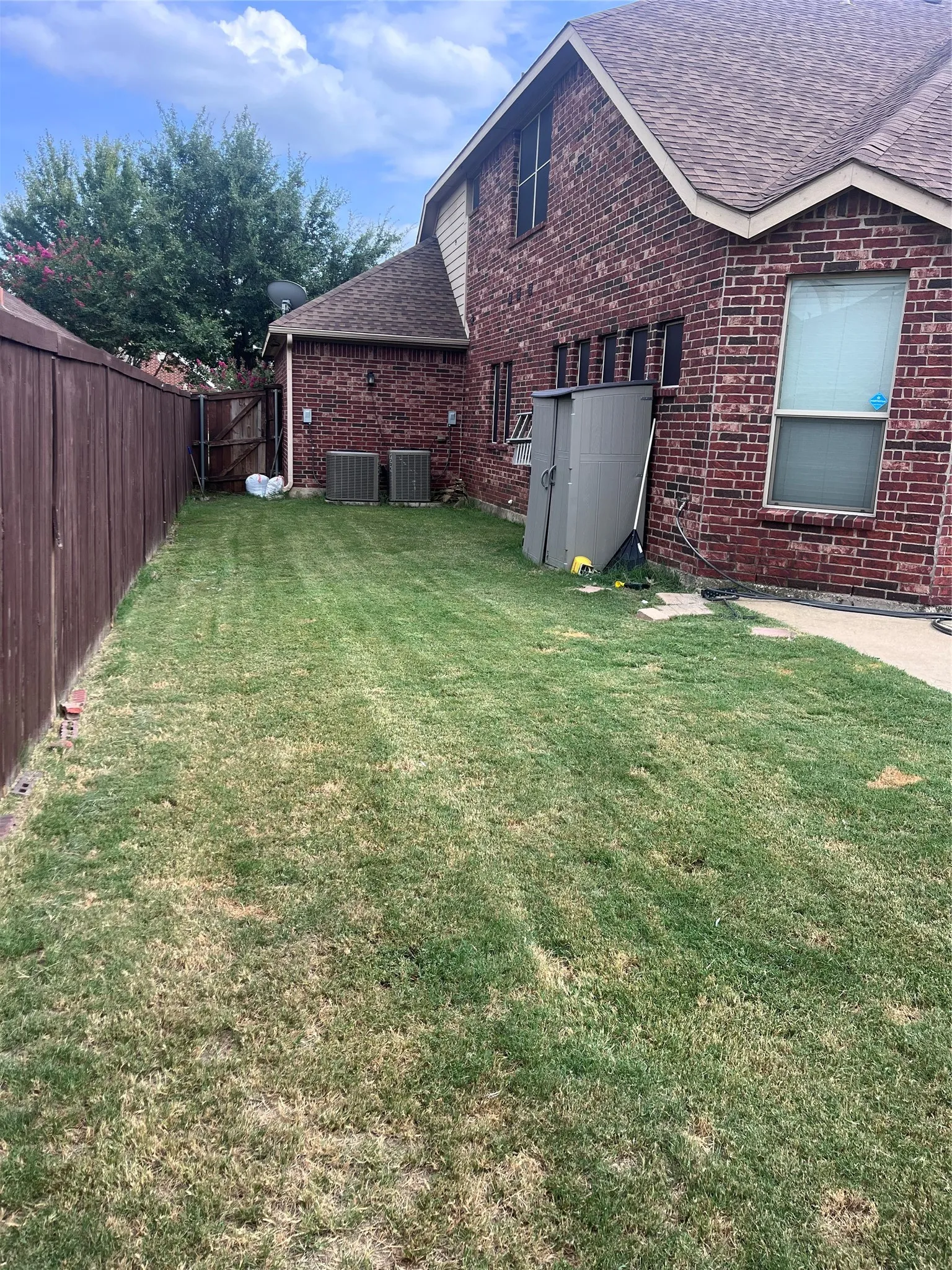 Single Family Residence For Sale in Tarrant County , 2756 Explorador, Grand Prairie, Texas 75054, 4 Bedroom, 4 Bathroom, 3 Garage spaces, 3,034 Sqft, built in 2010, mls#21334162, Real Estate Agent in Grand Prairie, Homes For Sale in Tarrant county, Homes For Sale in Grand Prairie, Realtor in Grand Prairie Texas, Real Estate Brokerage Independent Realty Texas, Luminita Cordes Realtor