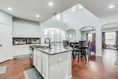 Single Family Residence For Sale in Tarrant County , 2756 Explorador, Grand Prairie, Texas 75054, 4 Bedroom, 4 Bathroom, 3 Garage spaces, 3,034 Sqft, built in 2010, mls#21334162, Real Estate Agent in Grand Prairie, Homes For Sale in Tarrant county, Homes For Sale in Grand Prairie, Realtor in Grand Prairie Texas, Real Estate Brokerage Independent Realty Texas, Luminita Cordes Realtor