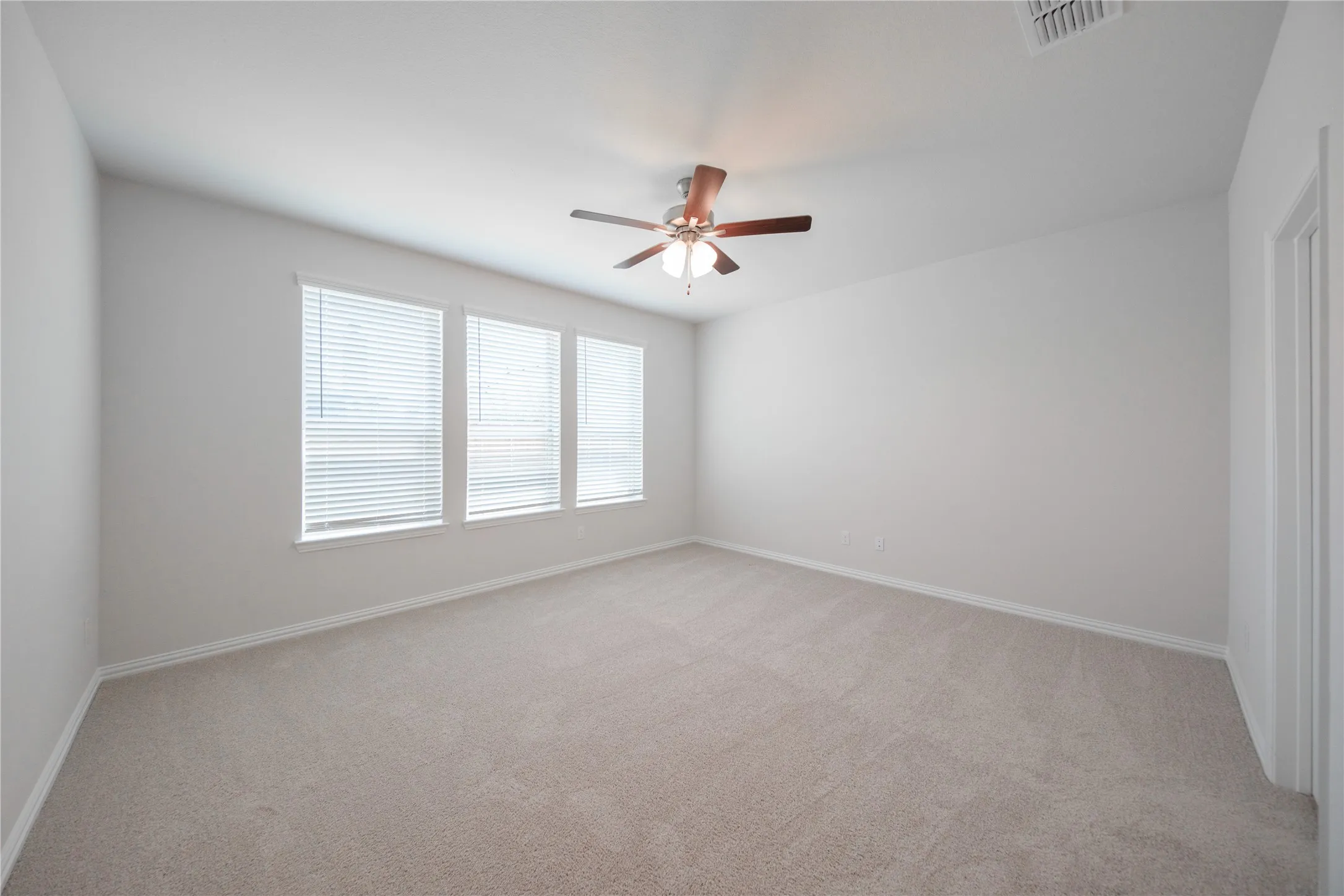 Single Family Residence For Sale in Hunt County , 3125 Patrinia Street, Royse City, Texas 75189, 5 Bedroom, 3 Bathroom, 3 Garage spaces, 3,075 Sqft, built in 2026, mls#21334450, Real Estate Agent in Royse City, Homes For Sale in Hunt county, Homes For Sale in Royse City, Realtor in Royse City Texas, Real Estate Brokerage Independent Realty Texas, Luminita Cordes Realtor
