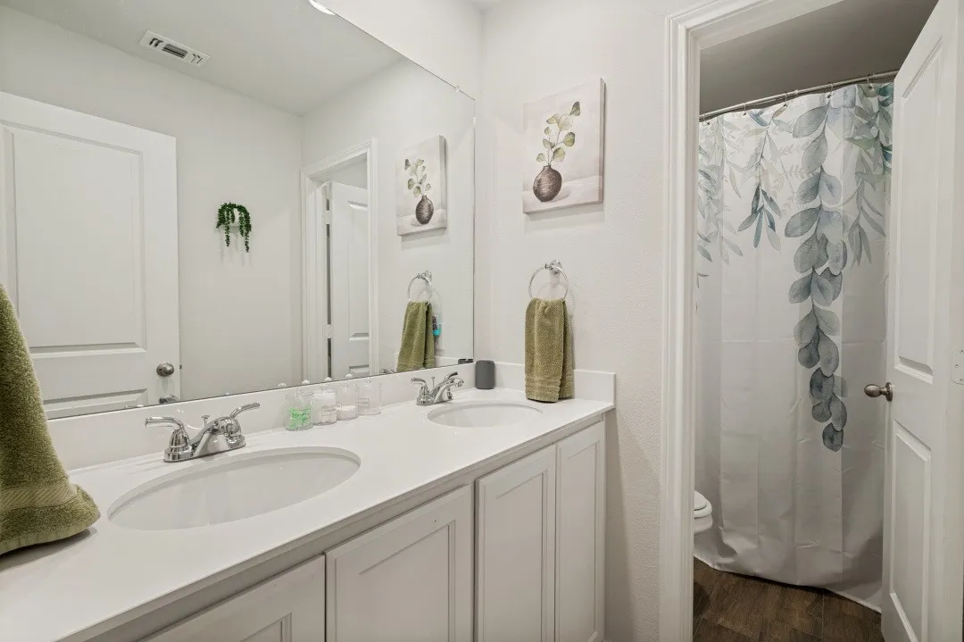 Single Family Residence For Sale in Denton County , 11520 Aspen Meadows Court, Aubrey, Texas 76227, 5 Bedroom, 4 Bathroom, 2 Garage spaces, 2,765 Sqft, built in 2021, mls#21327059, Real Estate Agent in Aubrey, Homes For Sale in Denton county, Homes For Sale in Aubrey, Realtor in Aubrey Texas, Real Estate Brokerage Independent Realty Texas, Luminita Cordes Realtor