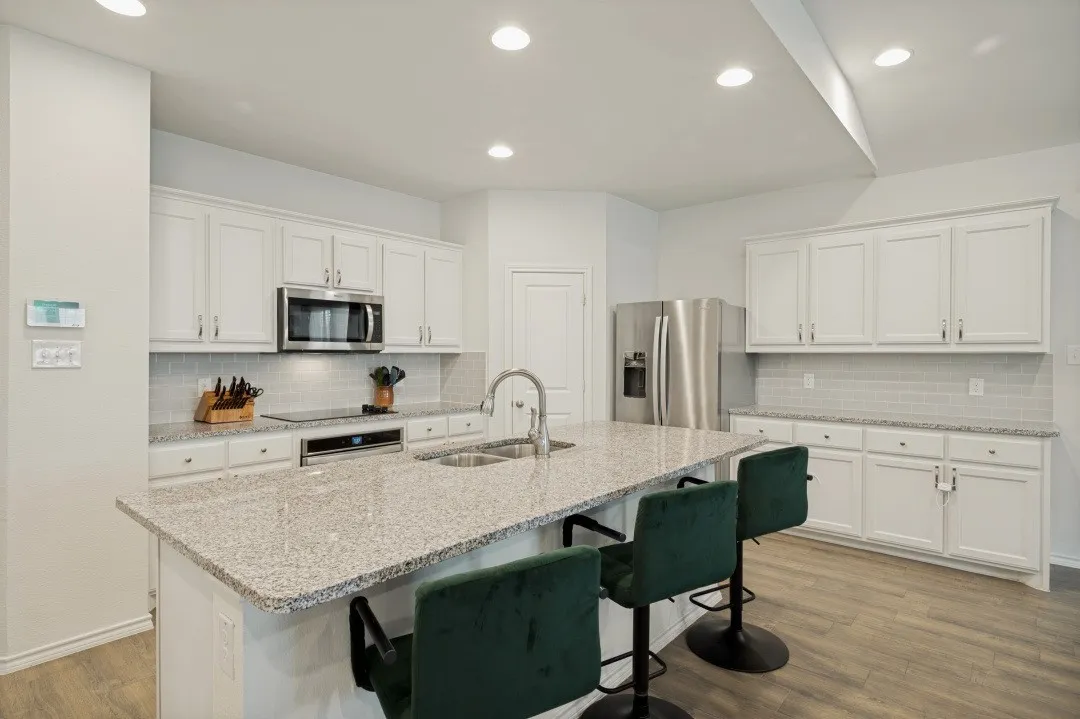 Single Family Residence For Sale in Denton County , 11520 Aspen Meadows Court, Aubrey, Texas 76227, 5 Bedroom, 4 Bathroom, 2 Garage spaces, 2,765 Sqft, built in 2021, mls#21327059, Real Estate Agent in Aubrey, Homes For Sale in Denton county, Homes For Sale in Aubrey, Realtor in Aubrey Texas, Real Estate Brokerage Independent Realty Texas, Luminita Cordes Realtor