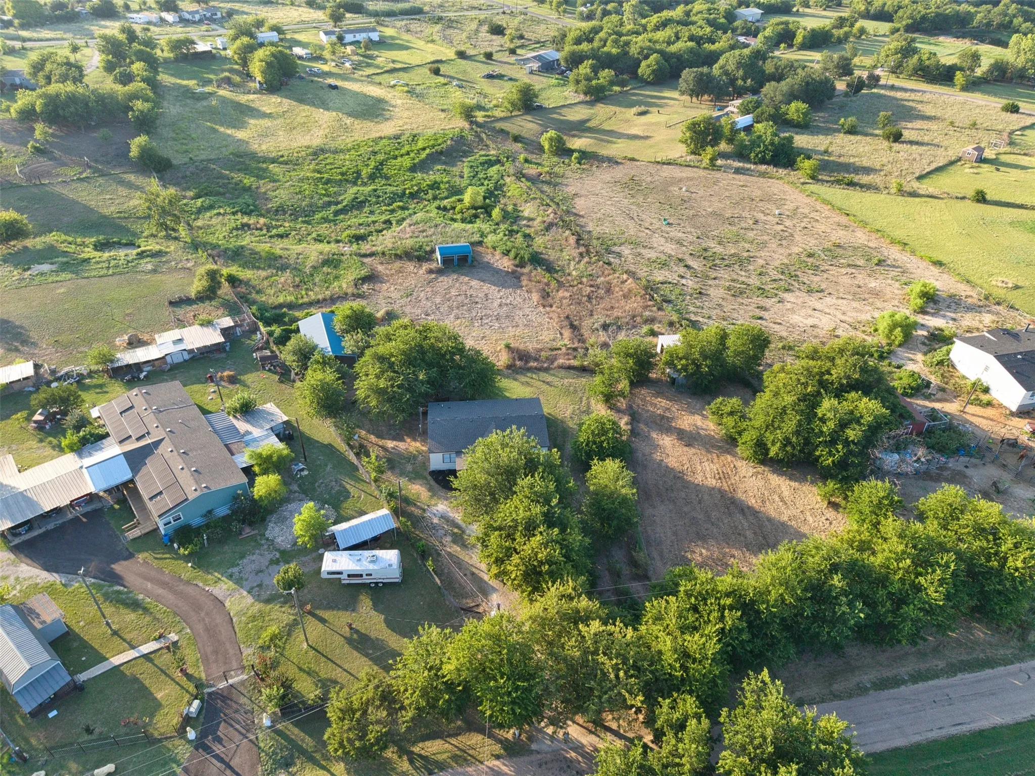 Mobile Home For Sale in Johnson County , 9608 Clark Street, Joshua, Texas 76058, 3 Bedroom, 2 Bathroom, Garage spaces, 1,936 Sqft, built in 2008, mls#21334351, Real Estate Agent in Joshua, Homes For Sale in Johnson county, Homes For Sale in Joshua, Realtor in Joshua Texas, Real Estate Brokerage Independent Realty Texas, Luminita Cordes Realtor