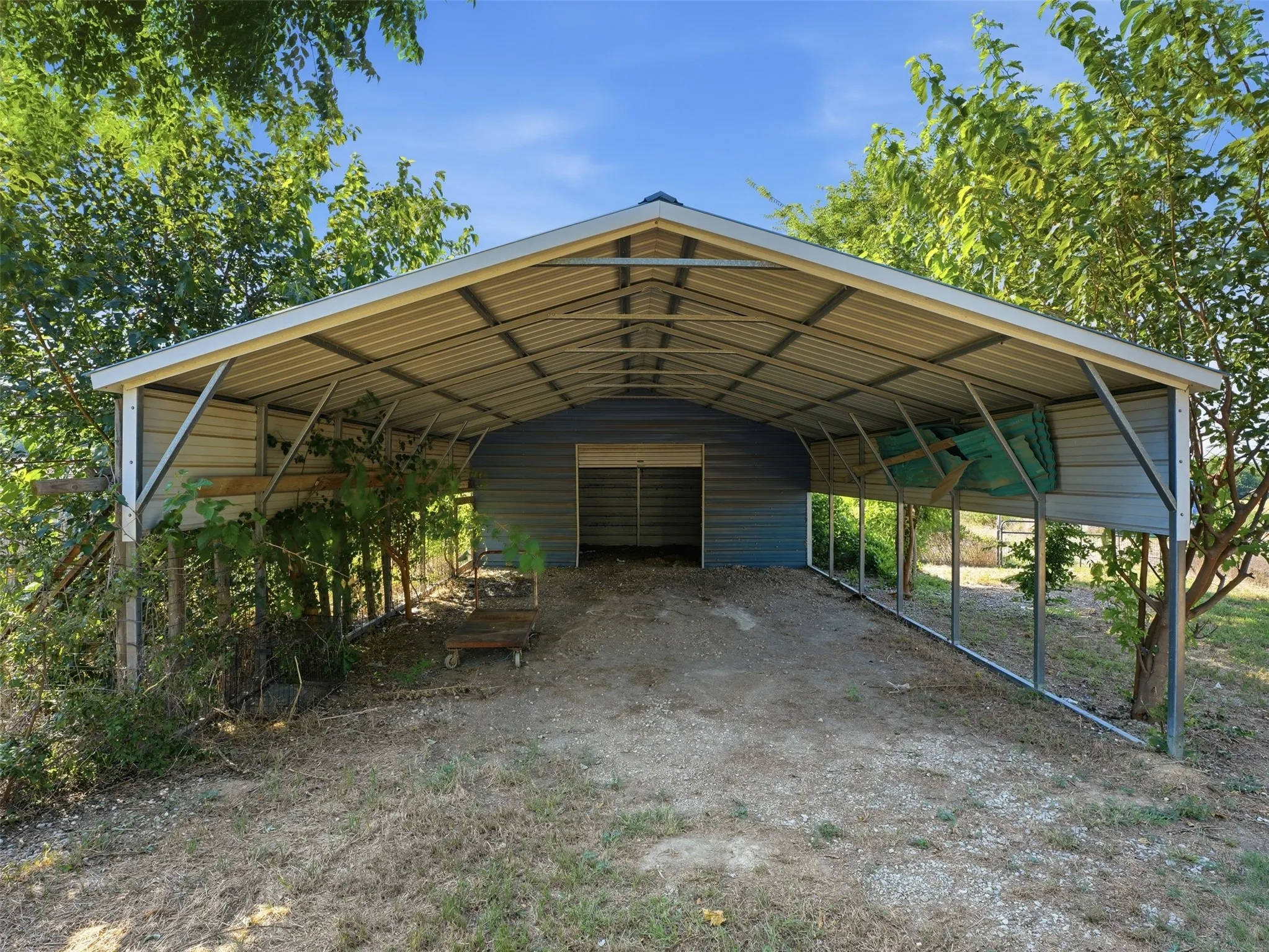 Mobile Home For Sale in Johnson County , 9608 Clark Street, Joshua, Texas 76058, 3 Bedroom, 2 Bathroom, Garage spaces, 1,936 Sqft, built in 2008, mls#21334351, Real Estate Agent in Joshua, Homes For Sale in Johnson county, Homes For Sale in Joshua, Realtor in Joshua Texas, Real Estate Brokerage Independent Realty Texas, Luminita Cordes Realtor
