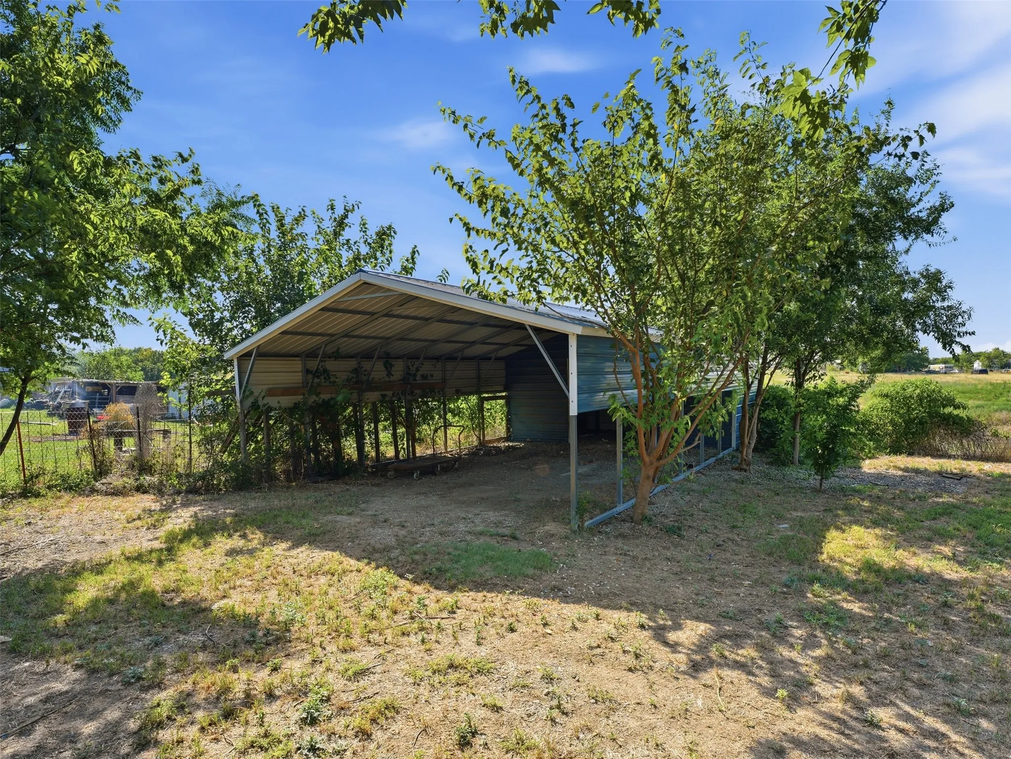 Mobile Home For Sale in Johnson County , 9608 Clark Street, Joshua, Texas 76058, 3 Bedroom, 2 Bathroom, Garage spaces, 1,936 Sqft, built in 2008, mls#21334351, Real Estate Agent in Joshua, Homes For Sale in Johnson county, Homes For Sale in Joshua, Realtor in Joshua Texas, Real Estate Brokerage Independent Realty Texas, Luminita Cordes Realtor