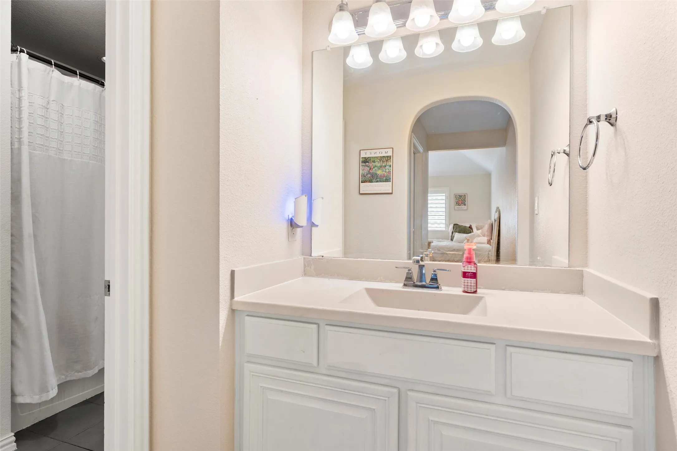 Jack n Jill Bath 4