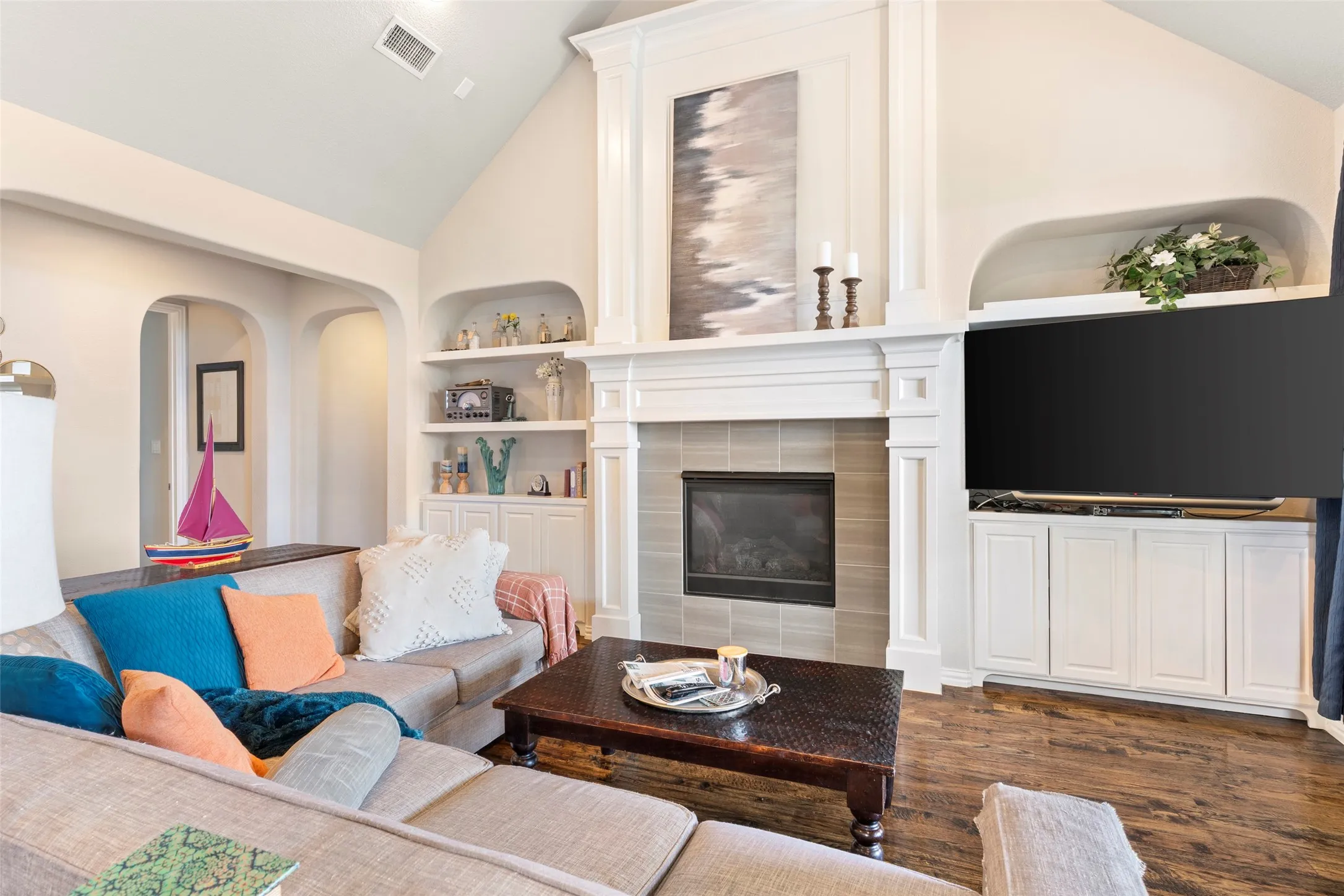 Single Family Residence For Sale in Collin County , 1801 Crystal Cove Lane, Wylie, Texas 75098, 5 Bedroom, 5 Bathroom, 3 Garage spaces, 4,140 Sqft, built in 2015, mls#21332698, Real Estate Agent in Wylie, Homes For Sale in Collin county, Homes For Sale in Wylie, Realtor in Wylie Texas, Real Estate Brokerage Independent Realty Texas, Luminita Cordes Realtor