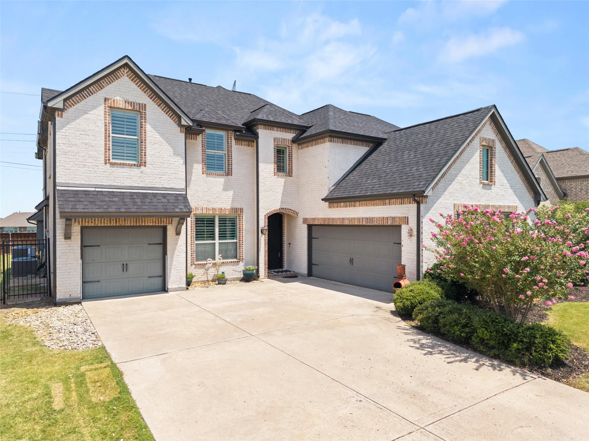 Single Family Residence For Sale in Collin County , 1801 Crystal Cove Lane, Wylie, Texas 75098, 5 Bedroom, 5 Bathroom, 3 Garage spaces, 4,140 Sqft, built in 2015, mls#21332698, Real Estate Agent in Wylie, Homes For Sale in Collin county, Homes For Sale in Wylie, Realtor in Wylie Texas, Real Estate Brokerage Independent Realty Texas, Luminita Cordes Realtor