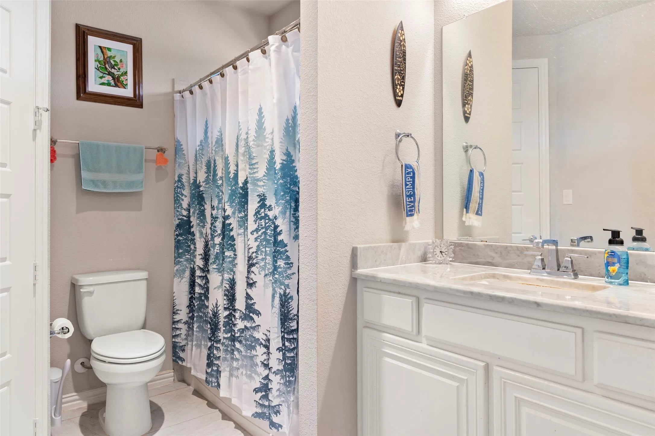 Ensuite Bath 2