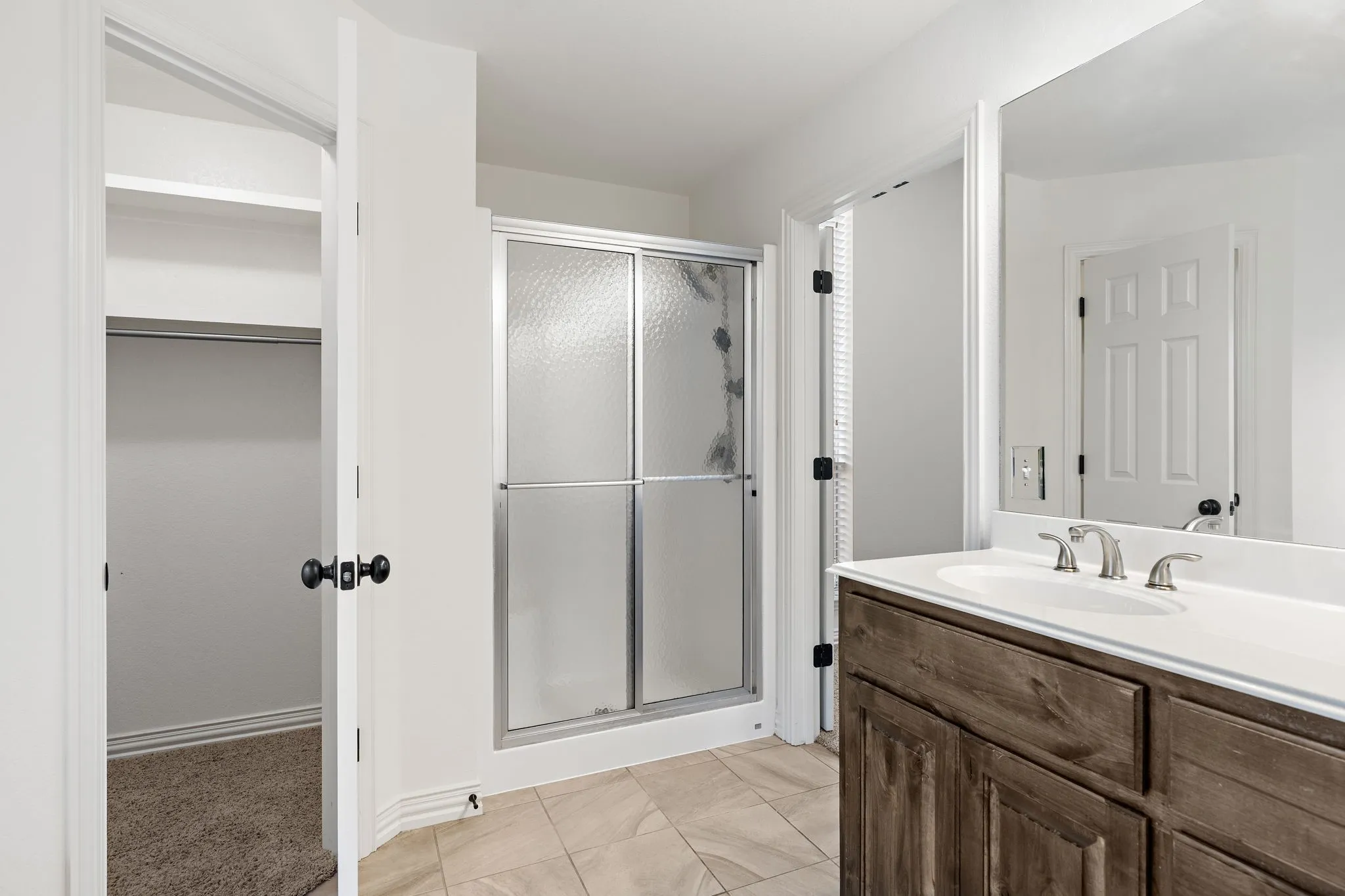 Single Family Residence For Sale in Wichita County , 5014 Cypress, Wichita Falls, Texas 76310, 3 Bedroom, 2 Bathroom, 2 Garage spaces, 1,753 Sqft, built in 2011, mls#21334232, Real Estate Agent in Wichita Falls, Homes For Sale in Wichita county, Homes For Sale in Wichita Falls, Realtor in Wichita Falls Texas, Real Estate Brokerage Independent Realty Texas, Luminita Cordes Realtor