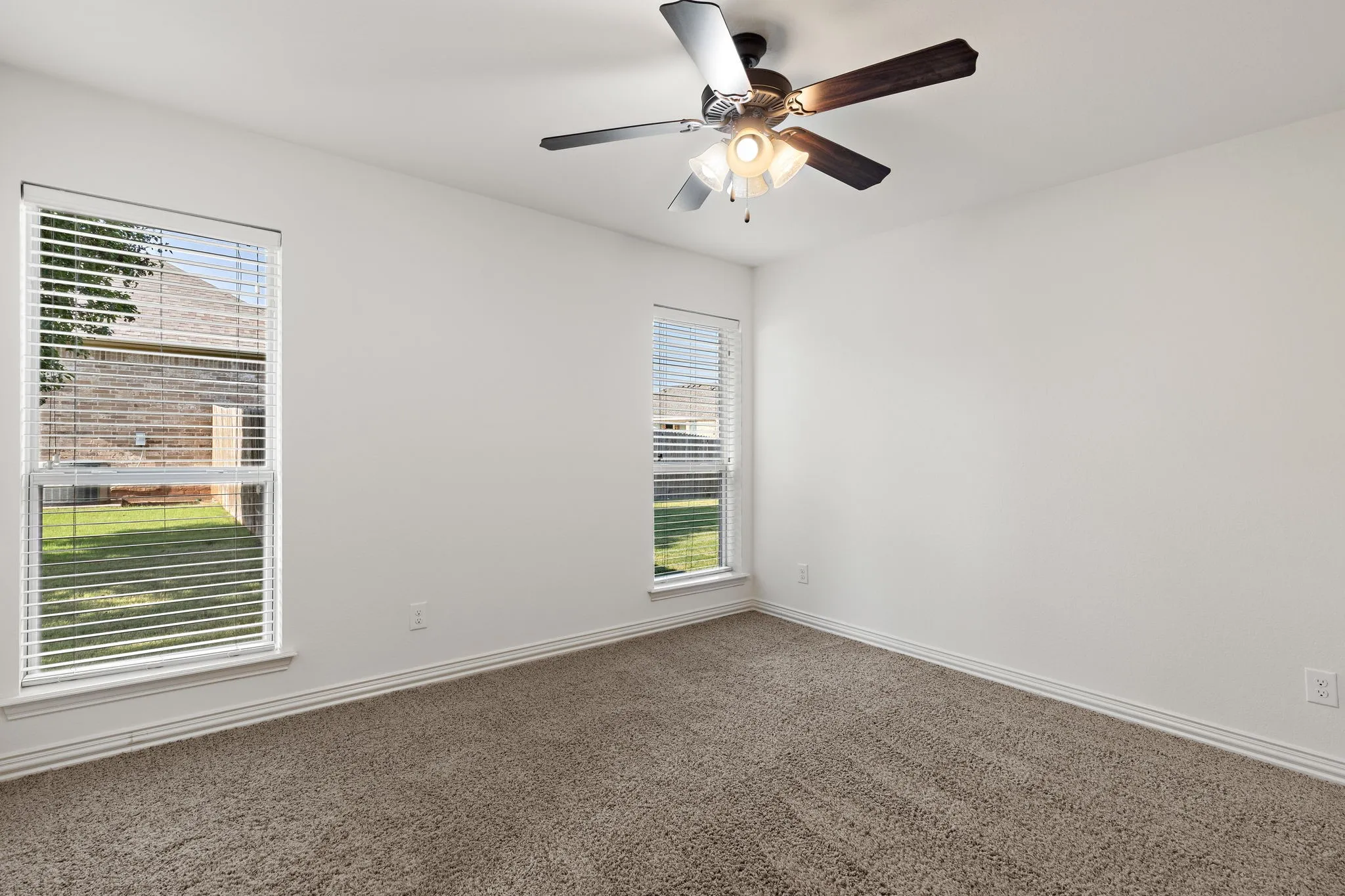 Single Family Residence For Sale in Wichita County , 5014 Cypress, Wichita Falls, Texas 76310, 3 Bedroom, 2 Bathroom, 2 Garage spaces, 1,753 Sqft, built in 2011, mls#21334232, Real Estate Agent in Wichita Falls, Homes For Sale in Wichita county, Homes For Sale in Wichita Falls, Realtor in Wichita Falls Texas, Real Estate Brokerage Independent Realty Texas, Luminita Cordes Realtor