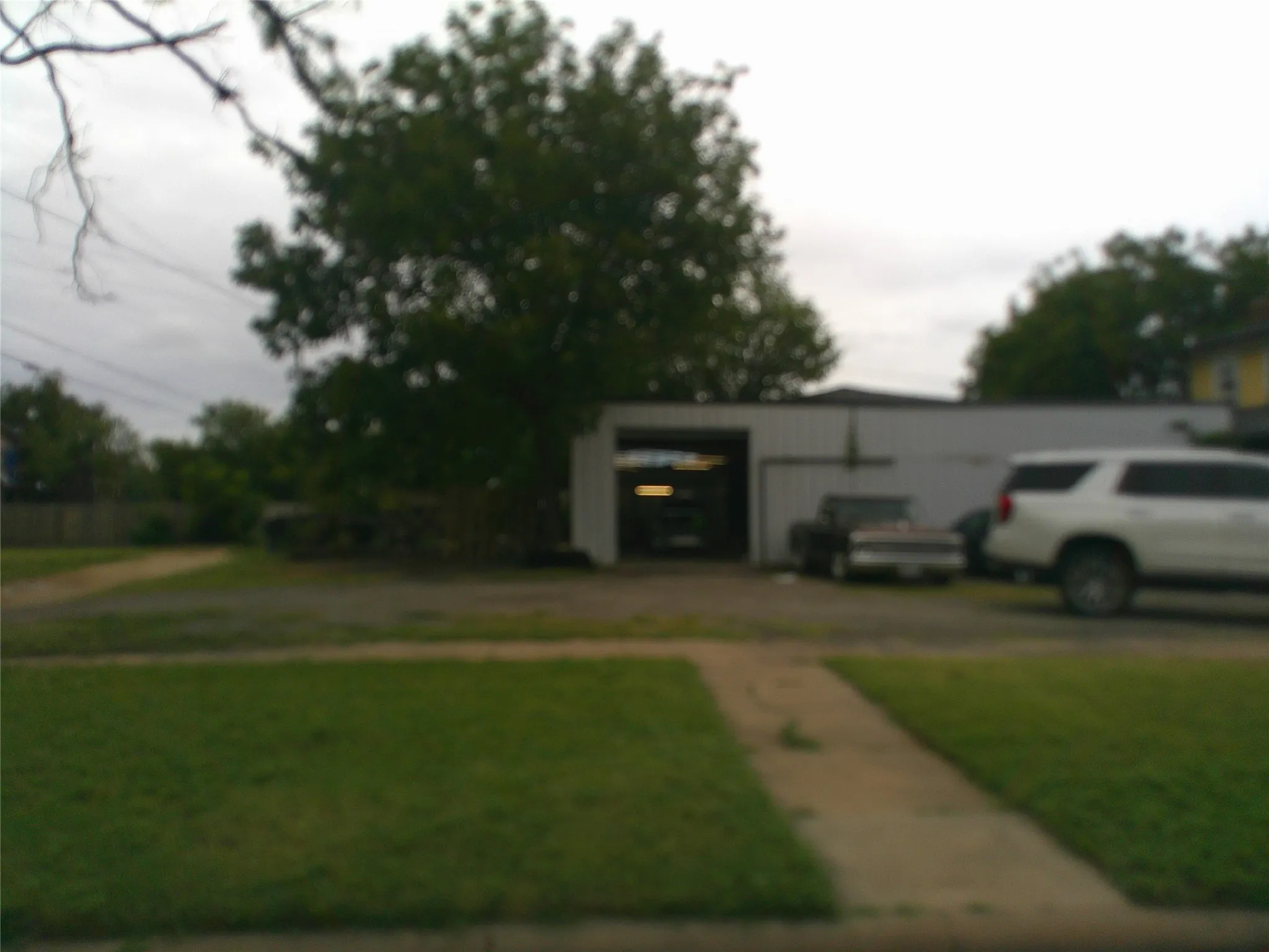 Single Family Residence For Sale in Taylor County , 340 Butternut Street, Abilene, Texas 79602, 3 Bedrooms, 2 Bathrooms, Garage spaces, 2,235 Sqft, built in 1927, Price $249,900, mls#21334466, Real Estate Agent in Abilene, Homes For Sale in Taylor county, Homes For Sale in Abilene, Realtor in Abilene Texas, Real Estate Brokerage Independent Realty Texas, Luminita Cordes Realtor
