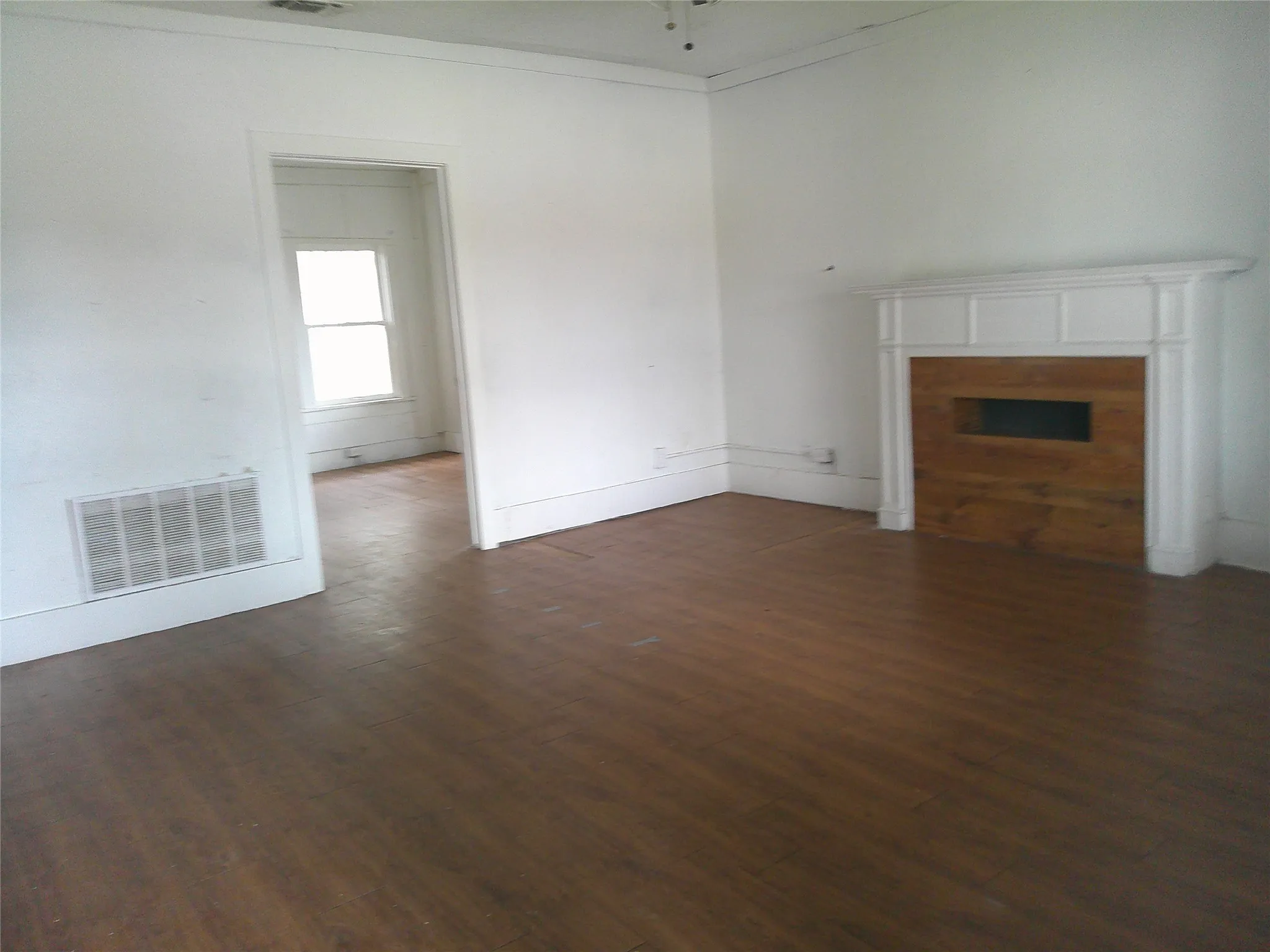 Single Family Residence For Sale in Taylor County , 340 Butternut Street, Abilene, Texas 79602, 3 Bedrooms, 2 Bathrooms, Garage spaces, 2,235 Sqft, built in 1927, Price $249,900, mls#21334466, Real Estate Agent in Abilene, Homes For Sale in Taylor county, Homes For Sale in Abilene, Realtor in Abilene Texas, Real Estate Brokerage Independent Realty Texas, Luminita Cordes Realtor