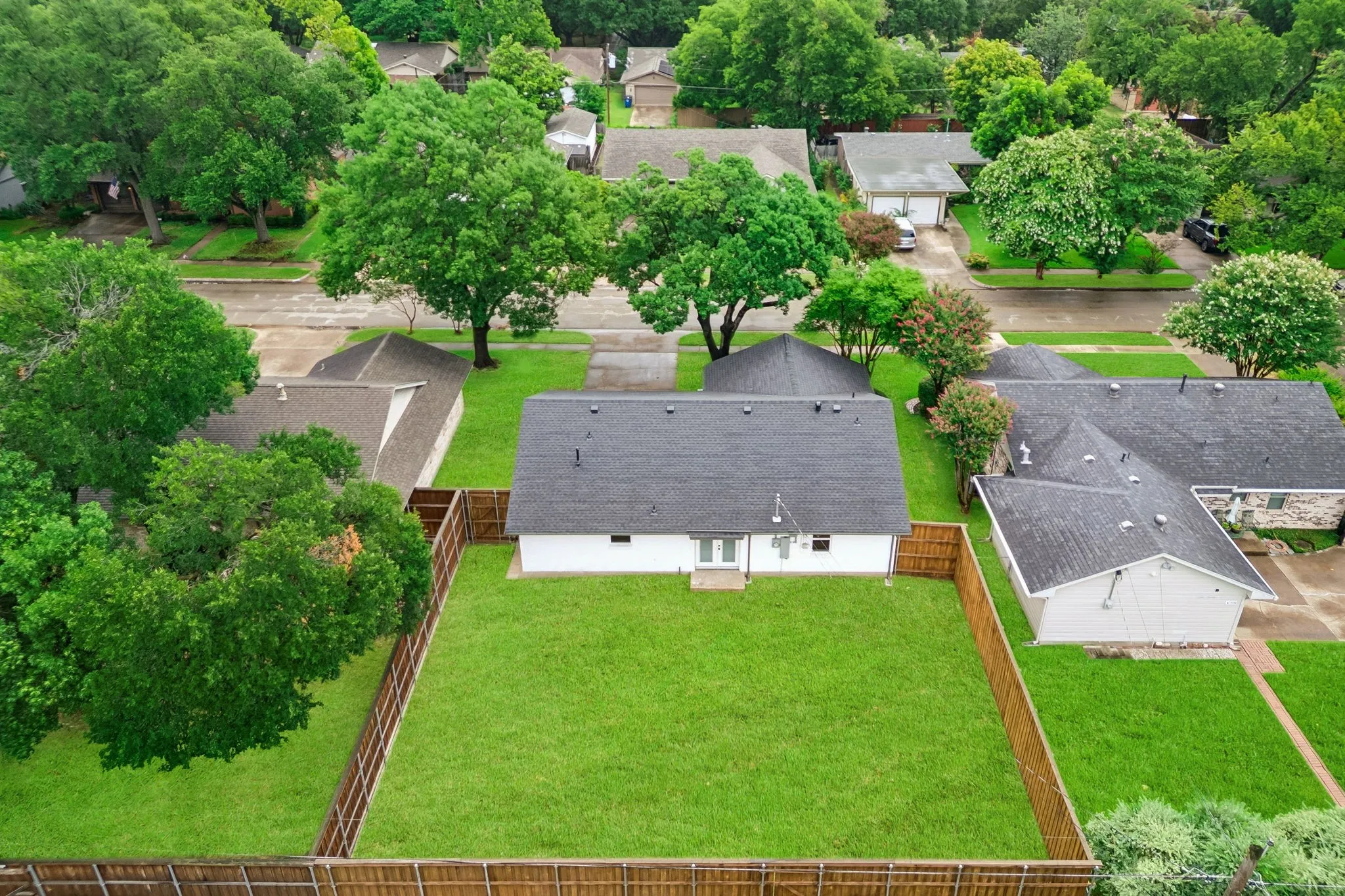 Single Family Residence For Sale in Dallas County , 8711 Hackney Lane, Dallas, Texas 75238, 3 Bedroom, 2 Bathroom, 2 Garage spaces, 1,478 Sqft, built in 1960, mls#21333939, Real Estate Agent in Dallas, Homes For Sale in Dallas county, Homes For Sale in Dallas, Realtor in Dallas Texas, Real Estate Brokerage Independent Realty Texas, Luminita Cordes Realtor