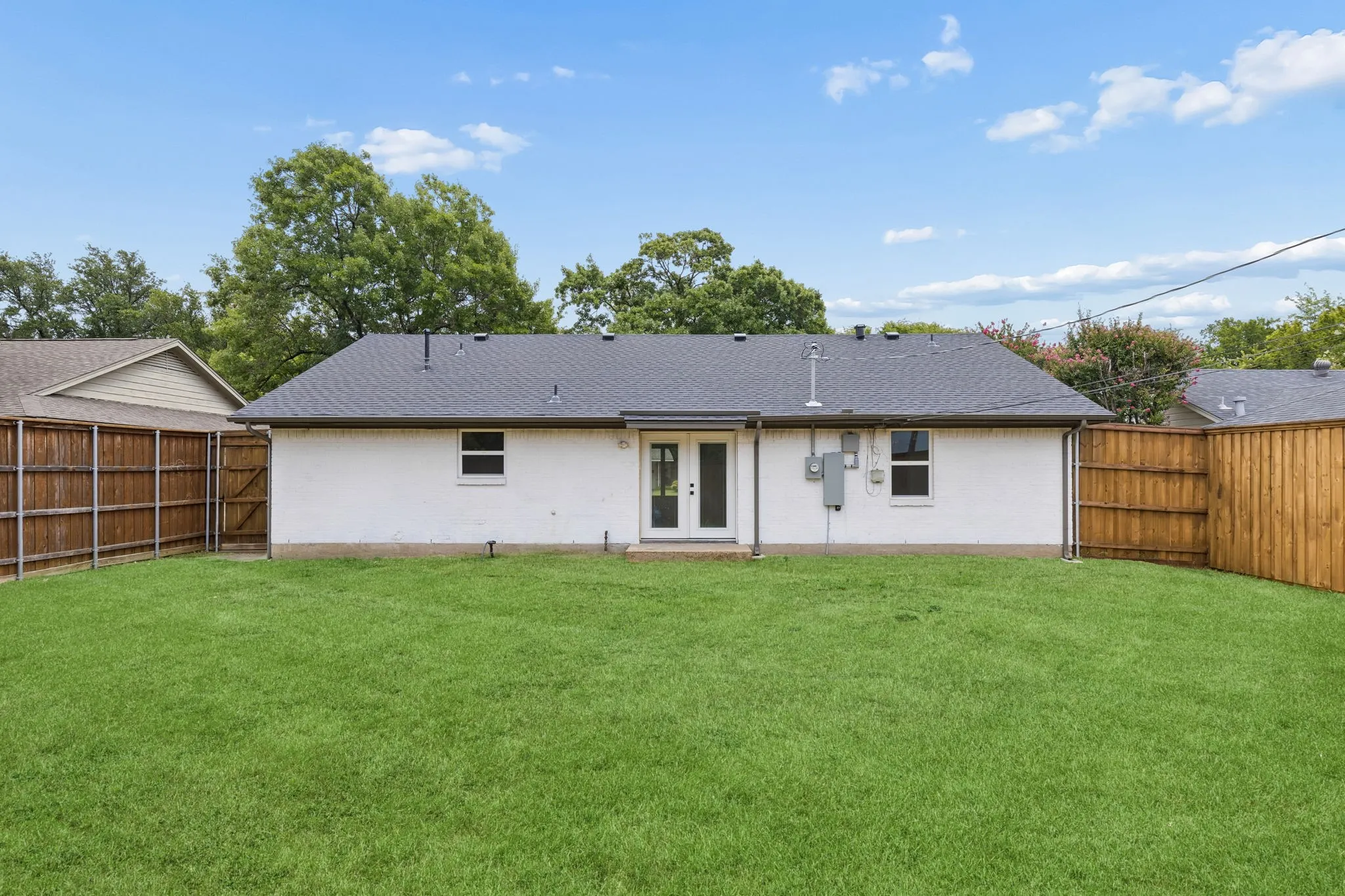 Single Family Residence For Sale in Dallas County , 8711 Hackney Lane, Dallas, Texas 75238, 3 Bedroom, 2 Bathroom, 2 Garage spaces, 1,478 Sqft, built in 1960, mls#21333939, Real Estate Agent in Dallas, Homes For Sale in Dallas county, Homes For Sale in Dallas, Realtor in Dallas Texas, Real Estate Brokerage Independent Realty Texas, Luminita Cordes Realtor