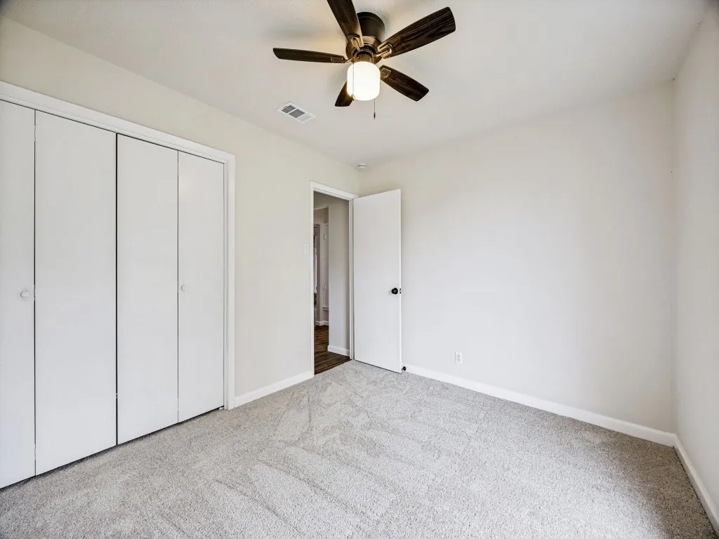 Single Family Residence For Sale in Grayson County , 3205 Northpoint Road, Sherman, Texas 75090, 3 Bedroom, 2 Bathroom, 2 Garage spaces, 1,451 Sqft, built in 1978, mls#21332380, Real Estate Agent in Sherman, Homes For Sale in Grayson county, Homes For Sale in Sherman, Realtor in Sherman Texas, Real Estate Brokerage Independent Realty Texas, Luminita Cordes Realtor