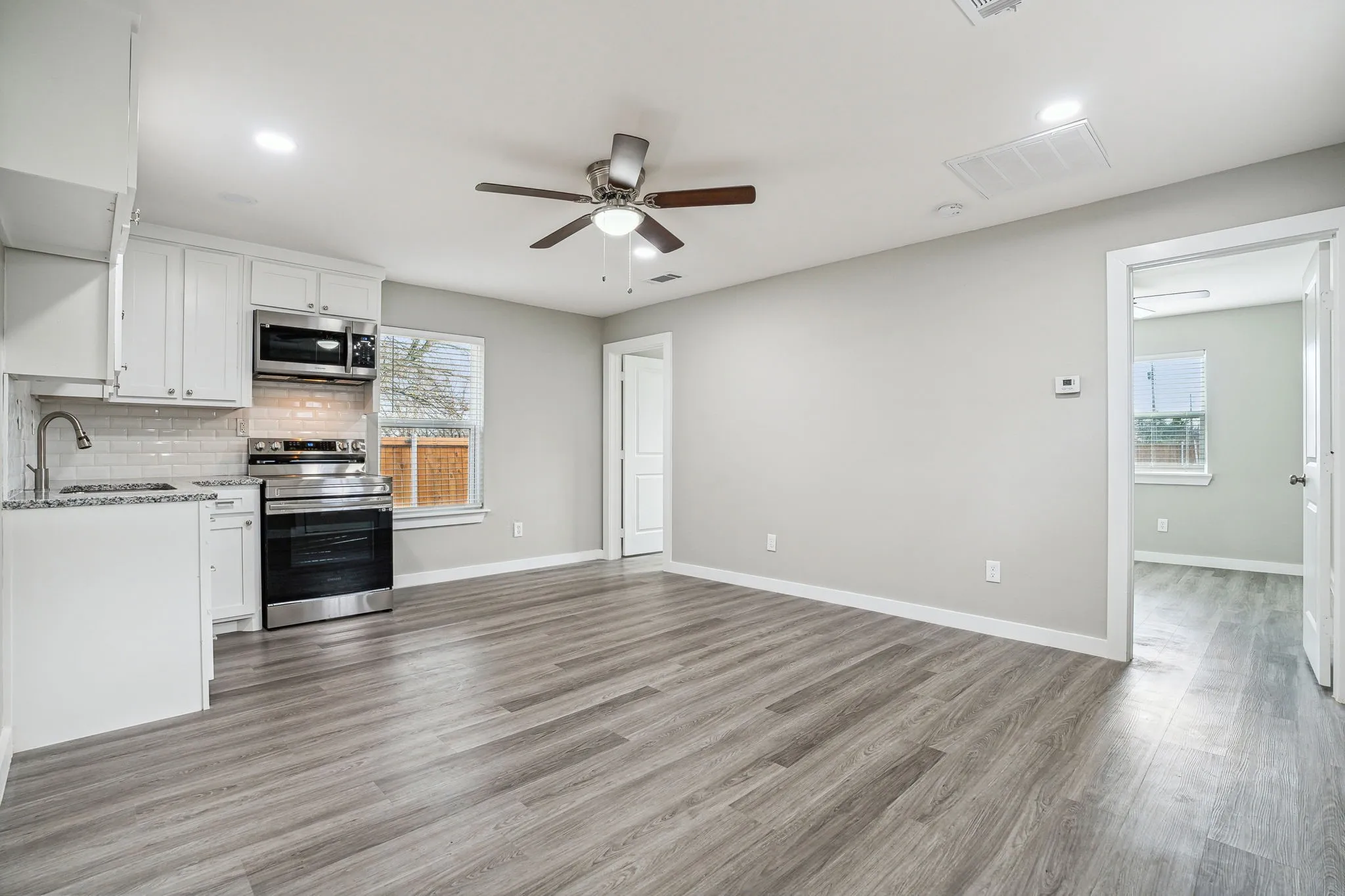 Single Family Residence For Sale in Collin County , 4535 County Road 894, Princeton, Texas 75407, 5 Bedroom, 3 Bathroom, 2 Garage spaces, 1,736 Sqft, built in 1975, mls#21334447, Real Estate Agent in Princeton, Homes For Sale in Collin county, Homes For Sale in Princeton, Realtor in Princeton Texas, Real Estate Brokerage Independent Realty Texas, Luminita Cordes Realtor